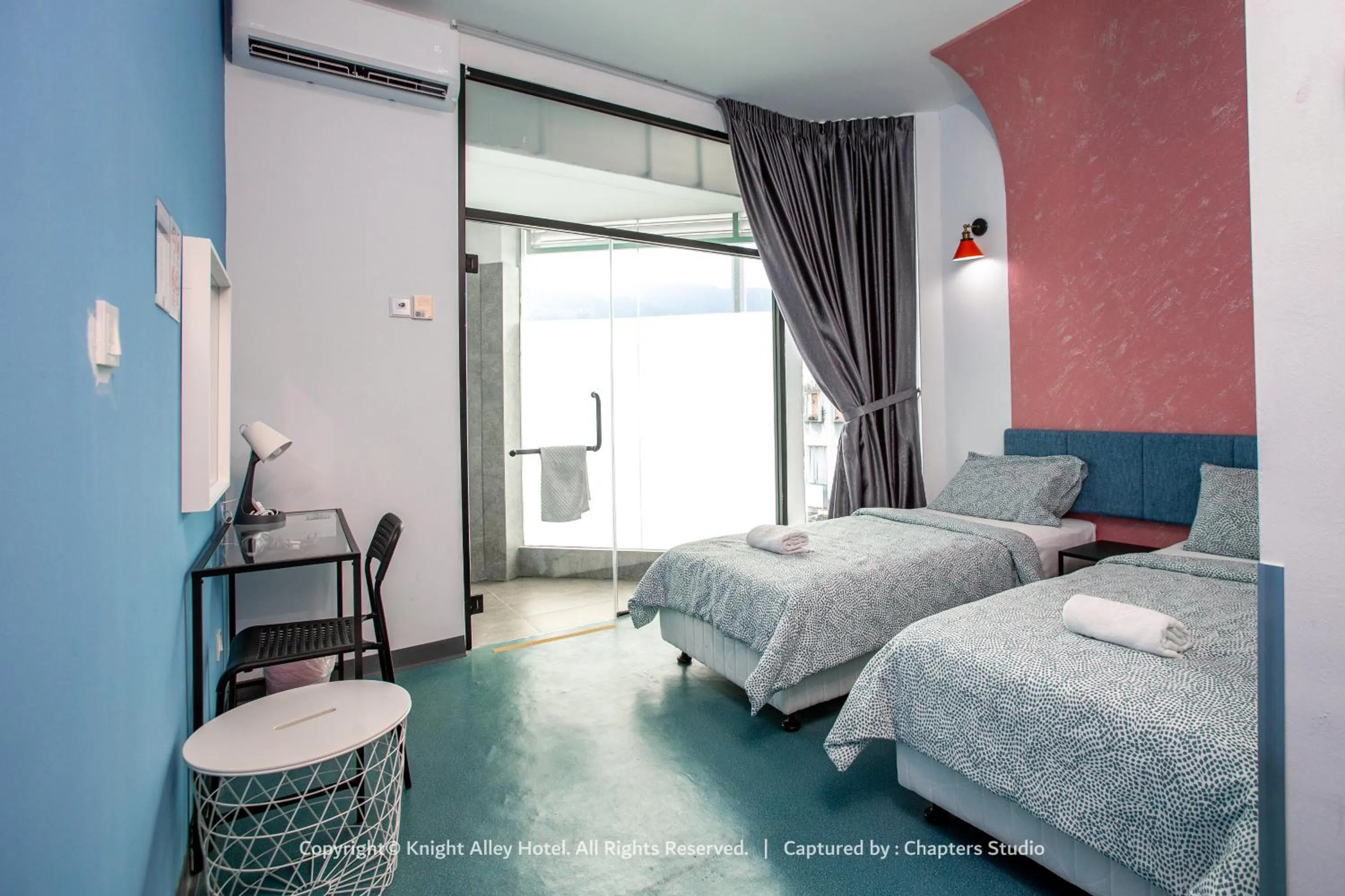 Decorative detail, Bed in Knight Alley Hotel