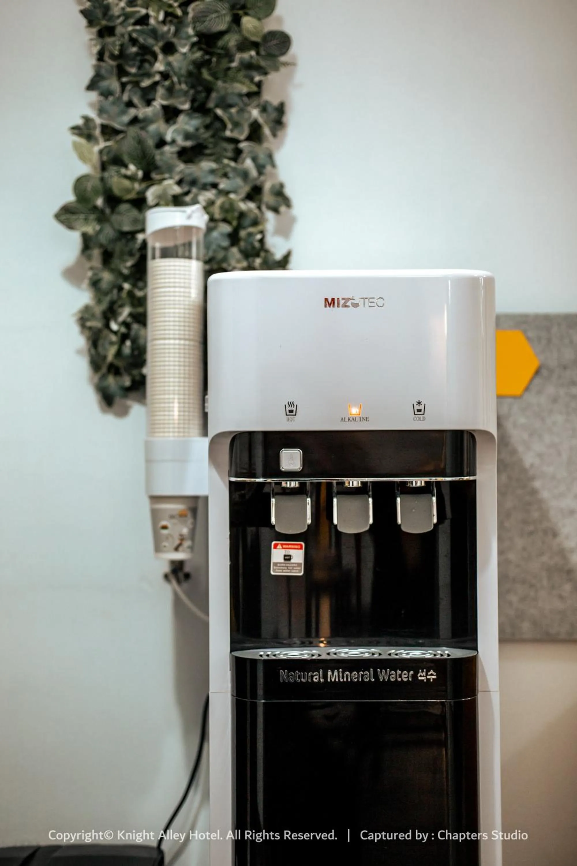 Area and facilities in Knight Alley Hotel