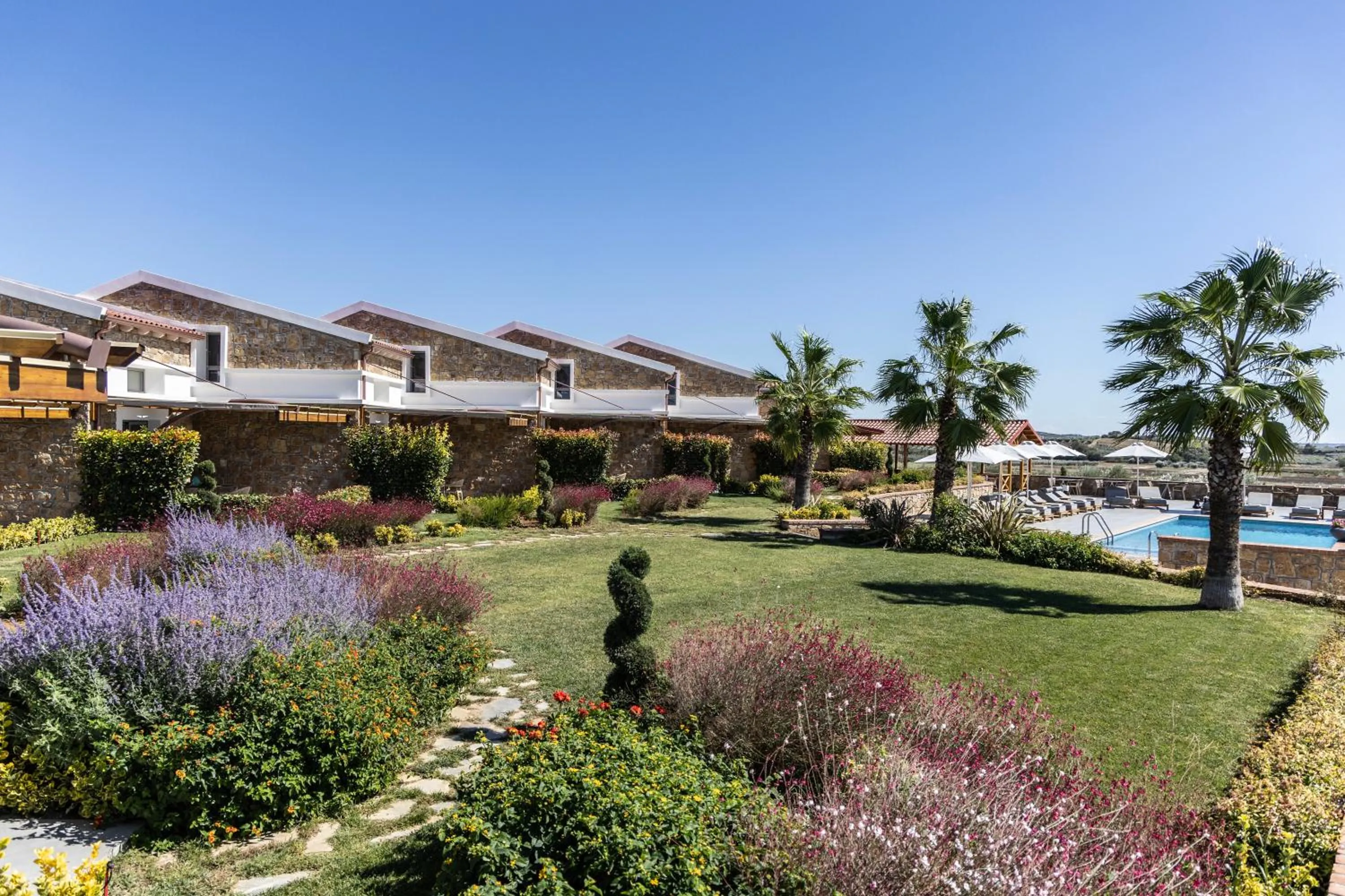 Property building in Akrolithos Luxury Suites & Spa