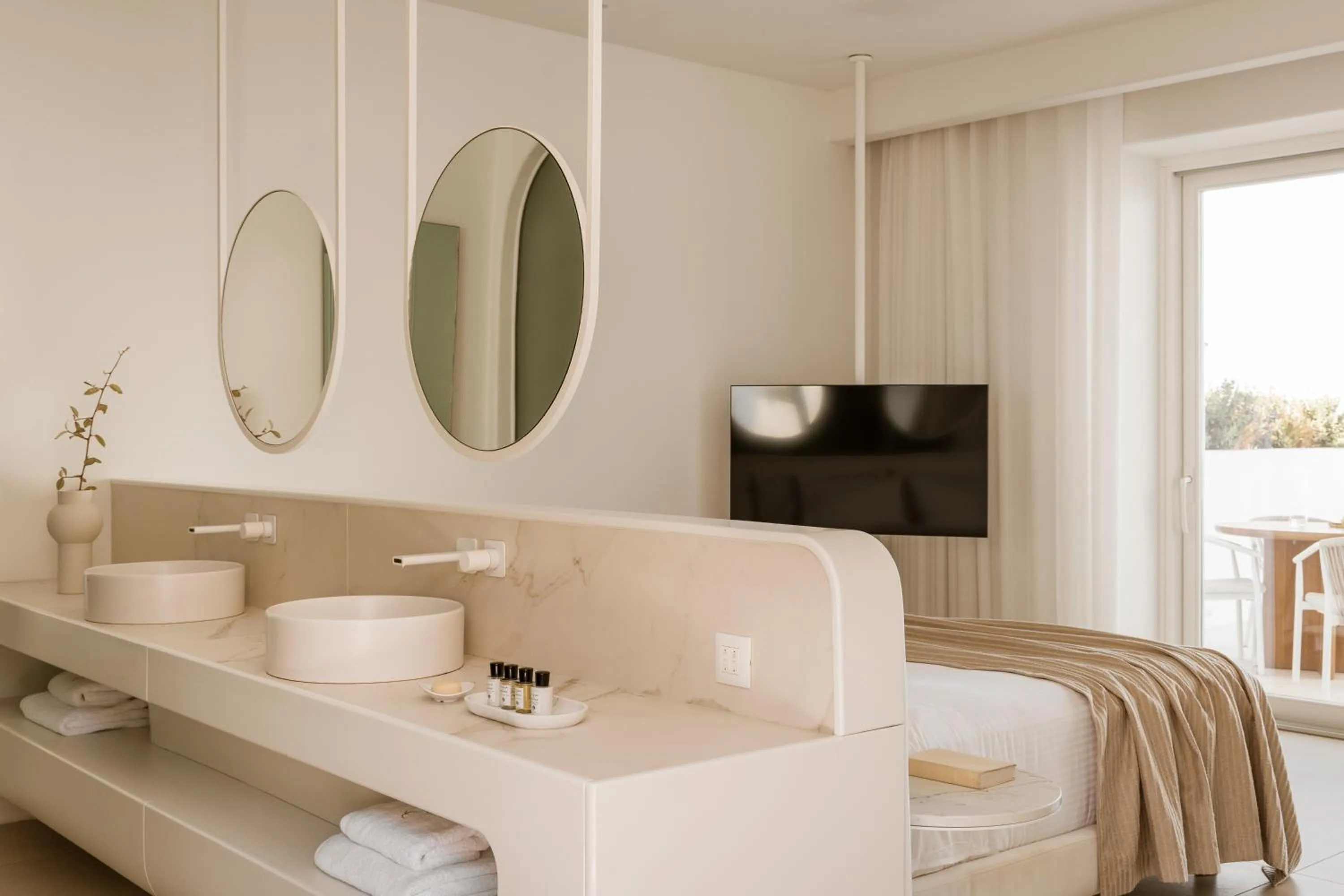 Bed in Lovia Mykonos