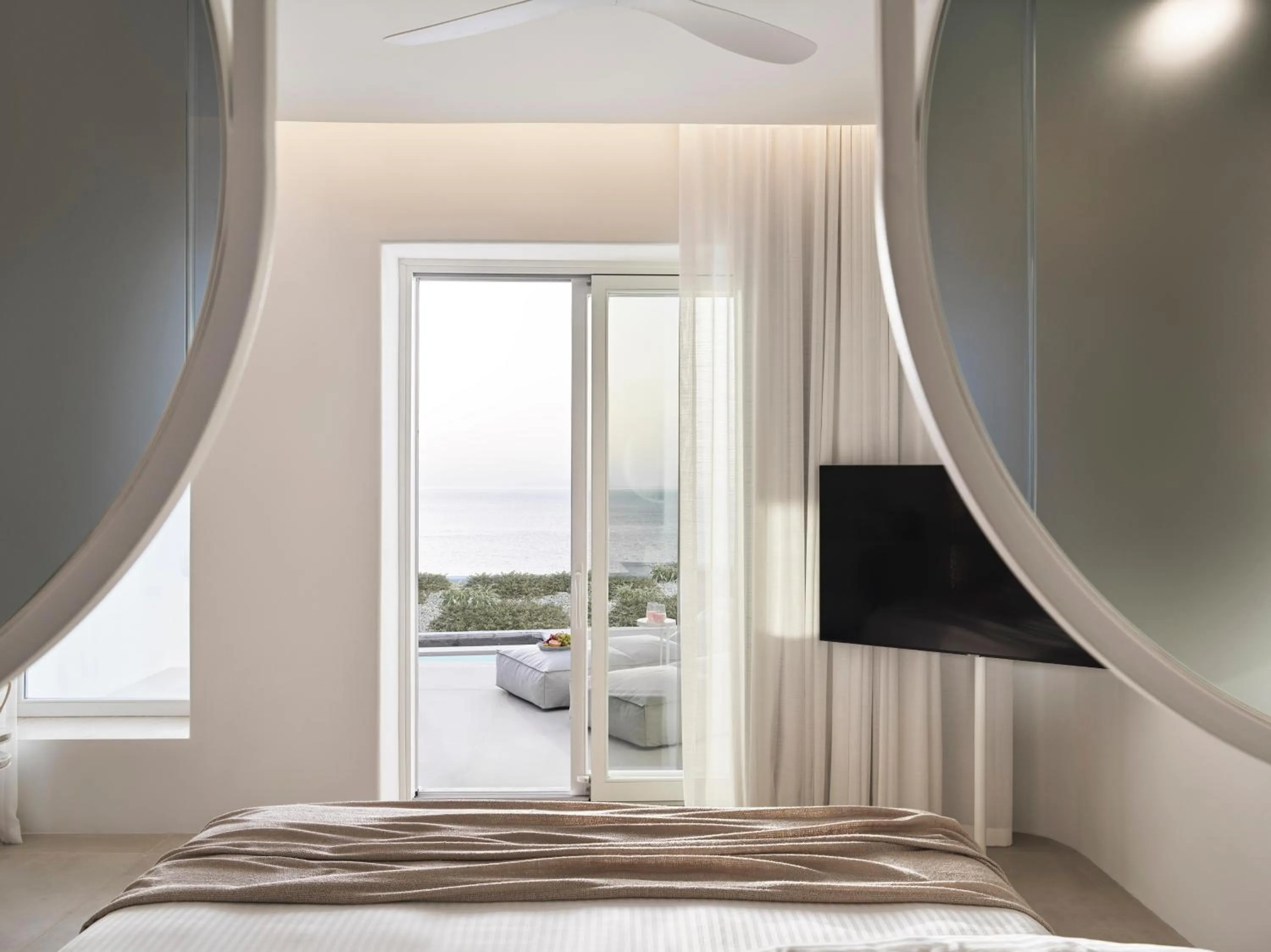 Bed in Lovia Mykonos