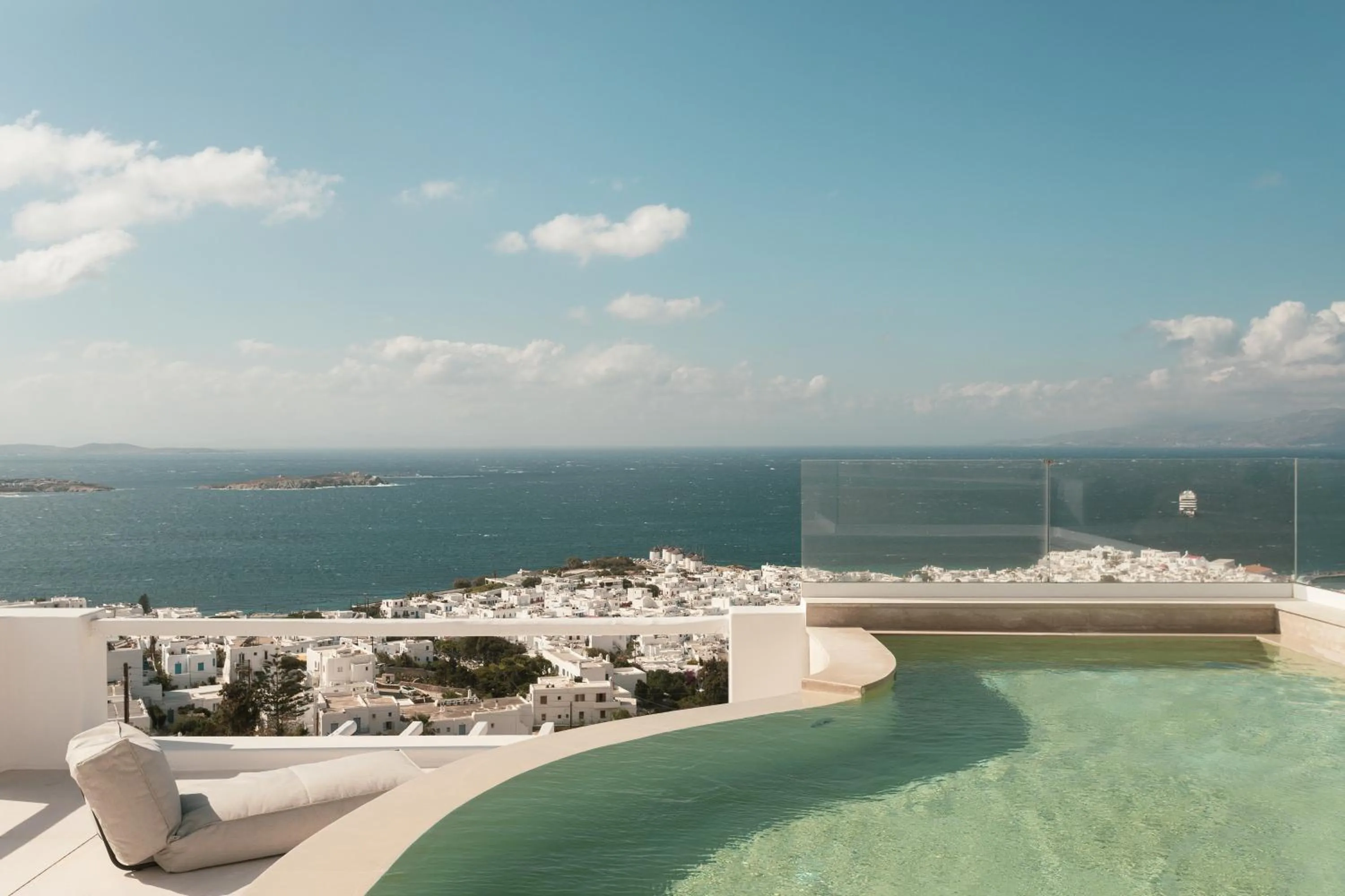 Day in Lovia Mykonos