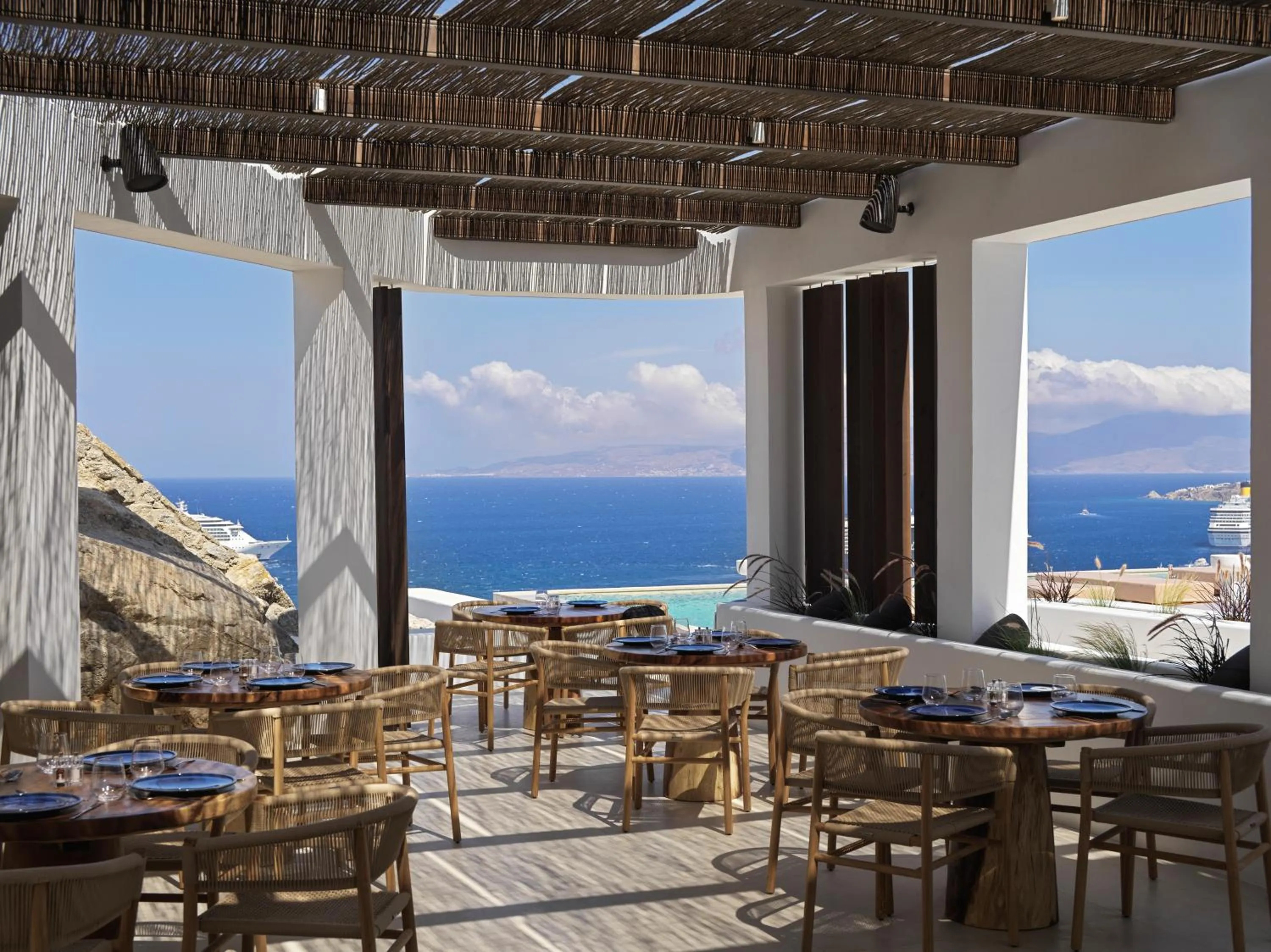Restaurant/places to eat in Lovia Mykonos