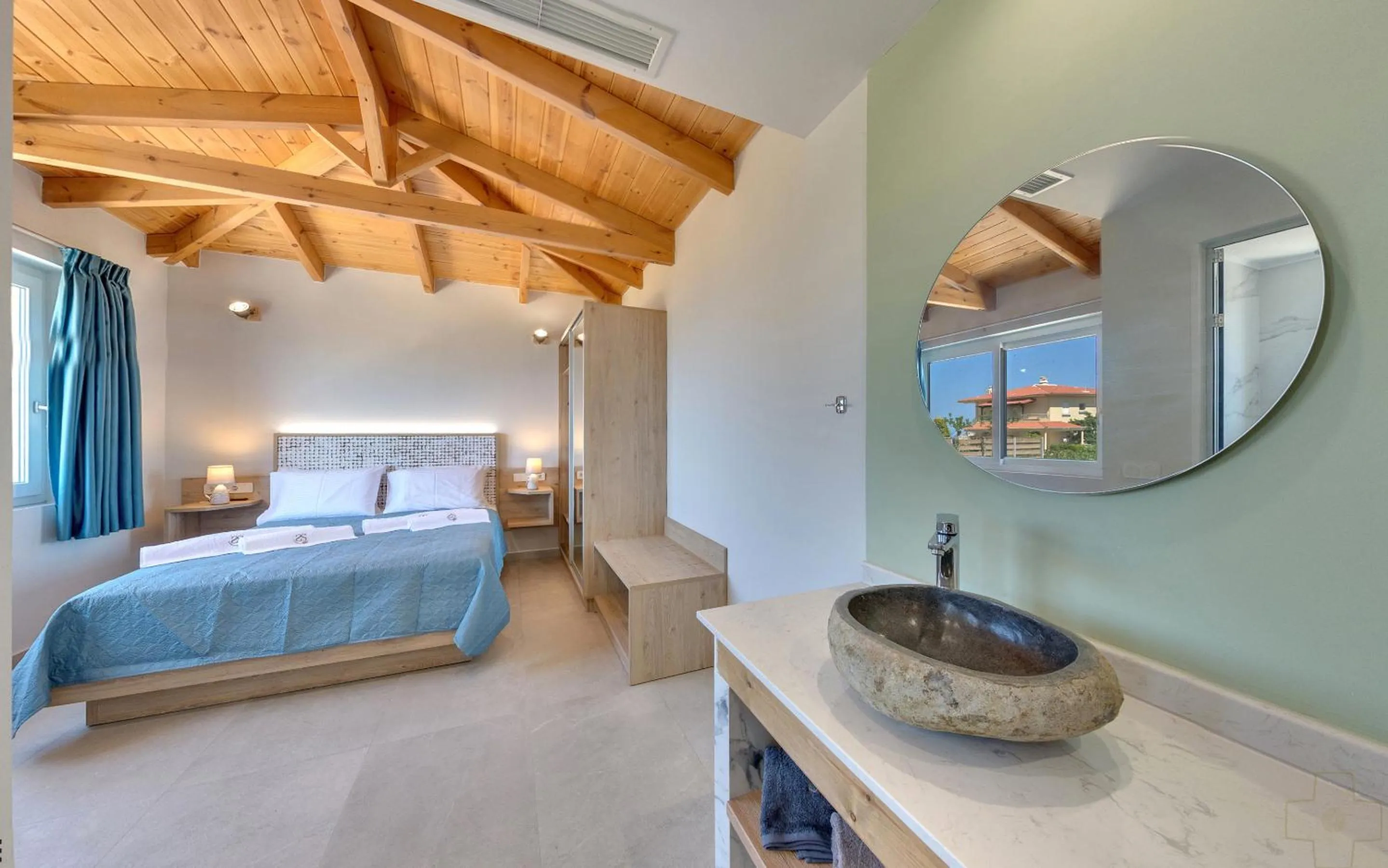 Bed in Spiros-Soula Thematic Suites