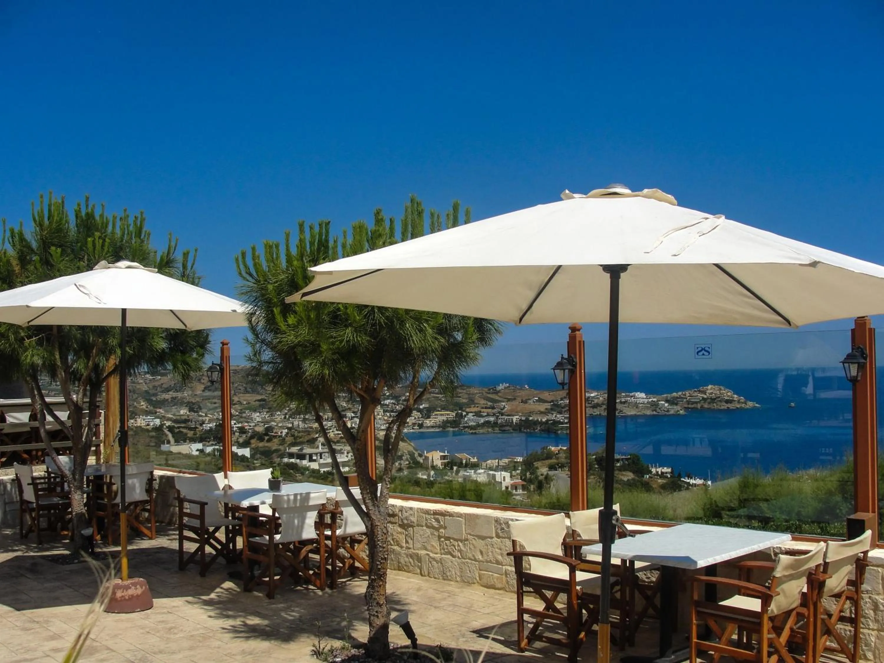 Spiros-Soula Thematic Suites