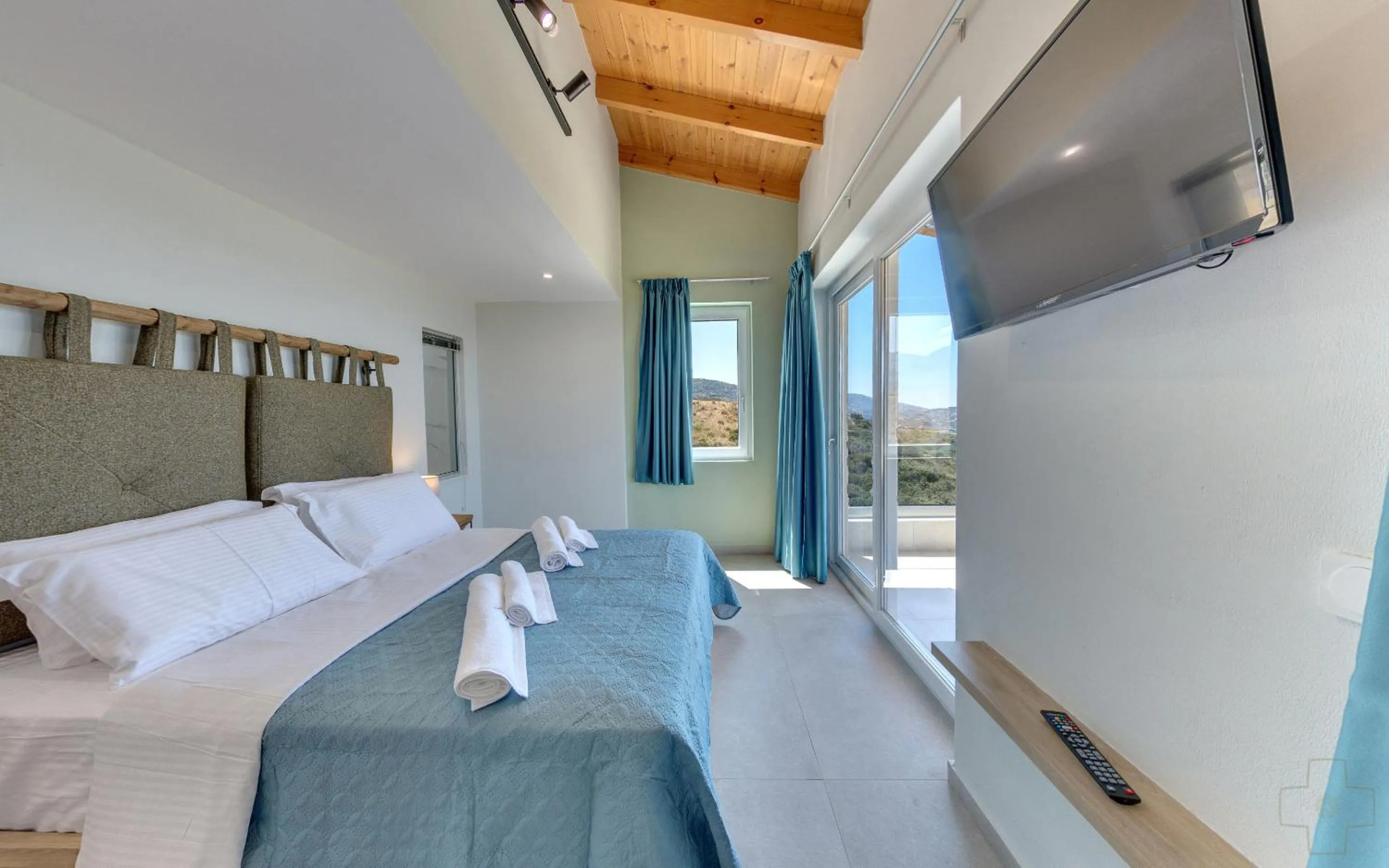 Bed in Spiros-Soula Thematic Suites