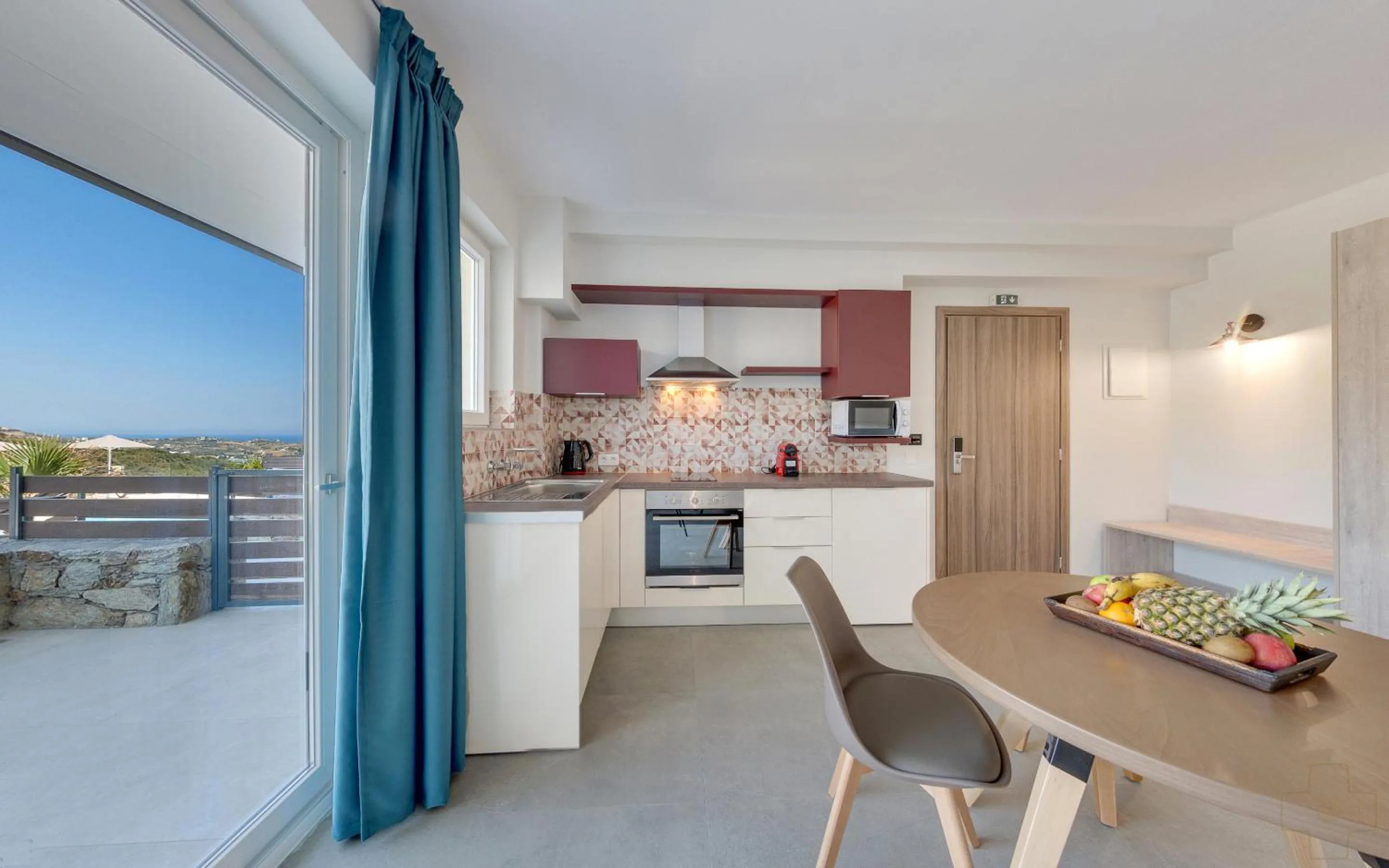 Spiros-Soula Thematic Suites