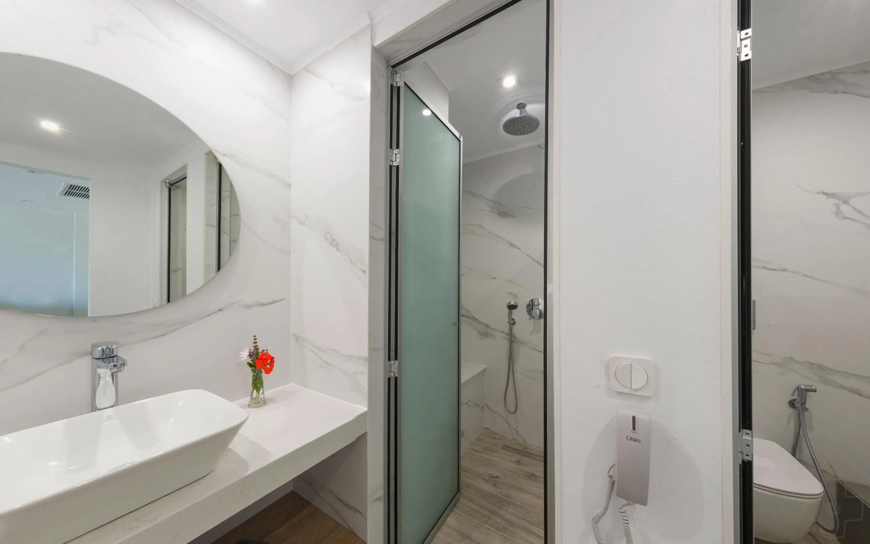 Spiros-Soula Thematic Suites