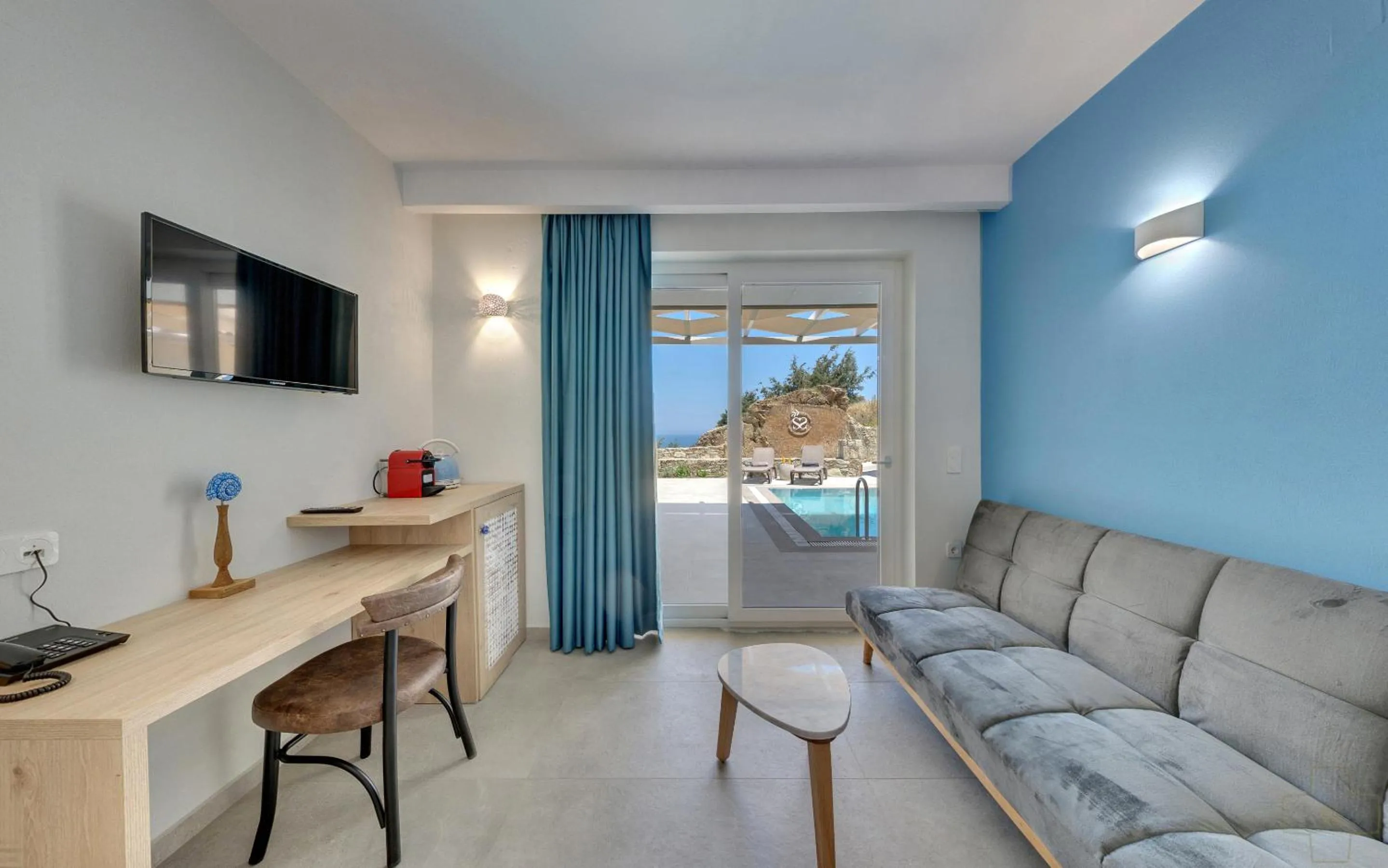 Spiros-Soula Thematic Suites