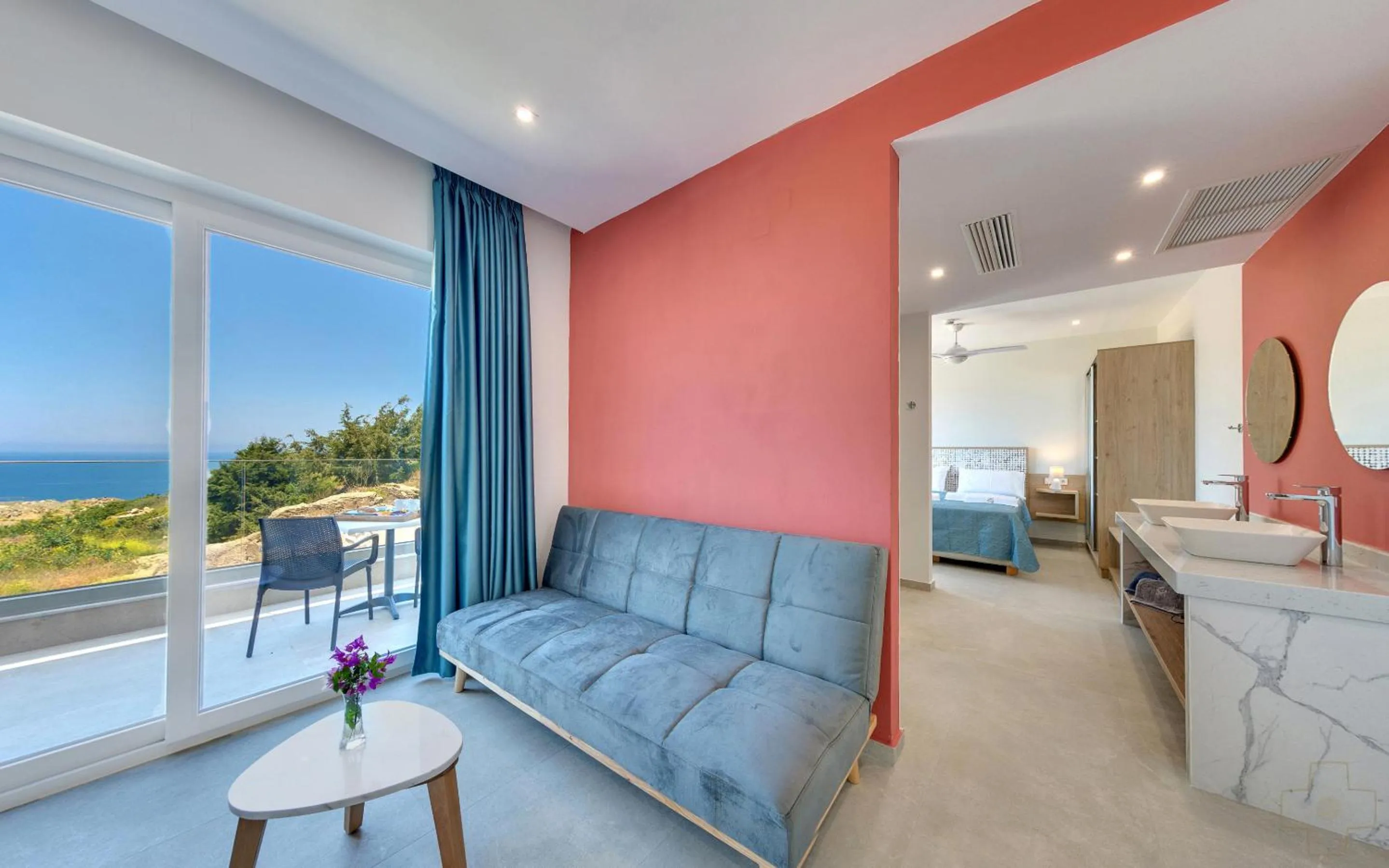 Spiros-Soula Thematic Suites