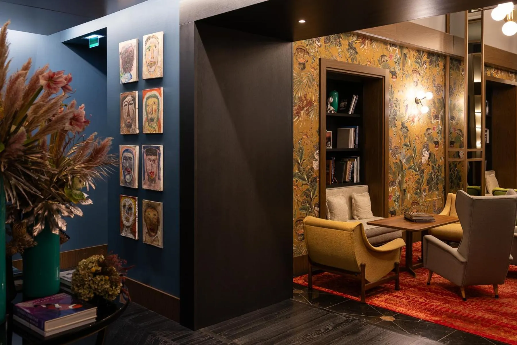 Lounge or bar in Umiltà 36