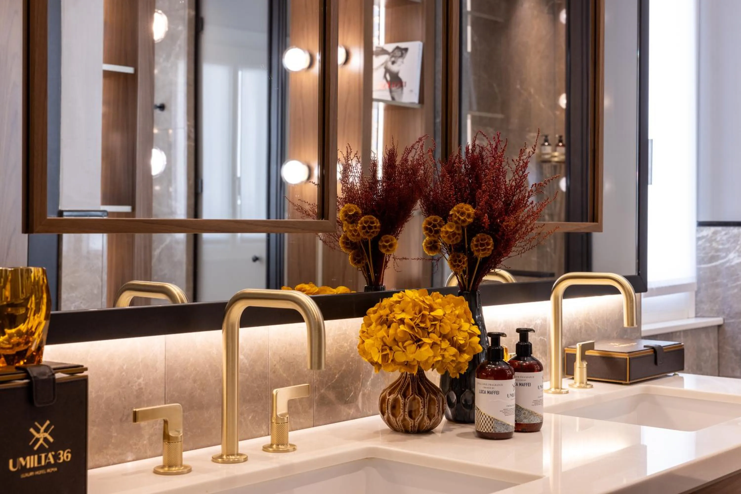 Bathroom in Umiltà 36