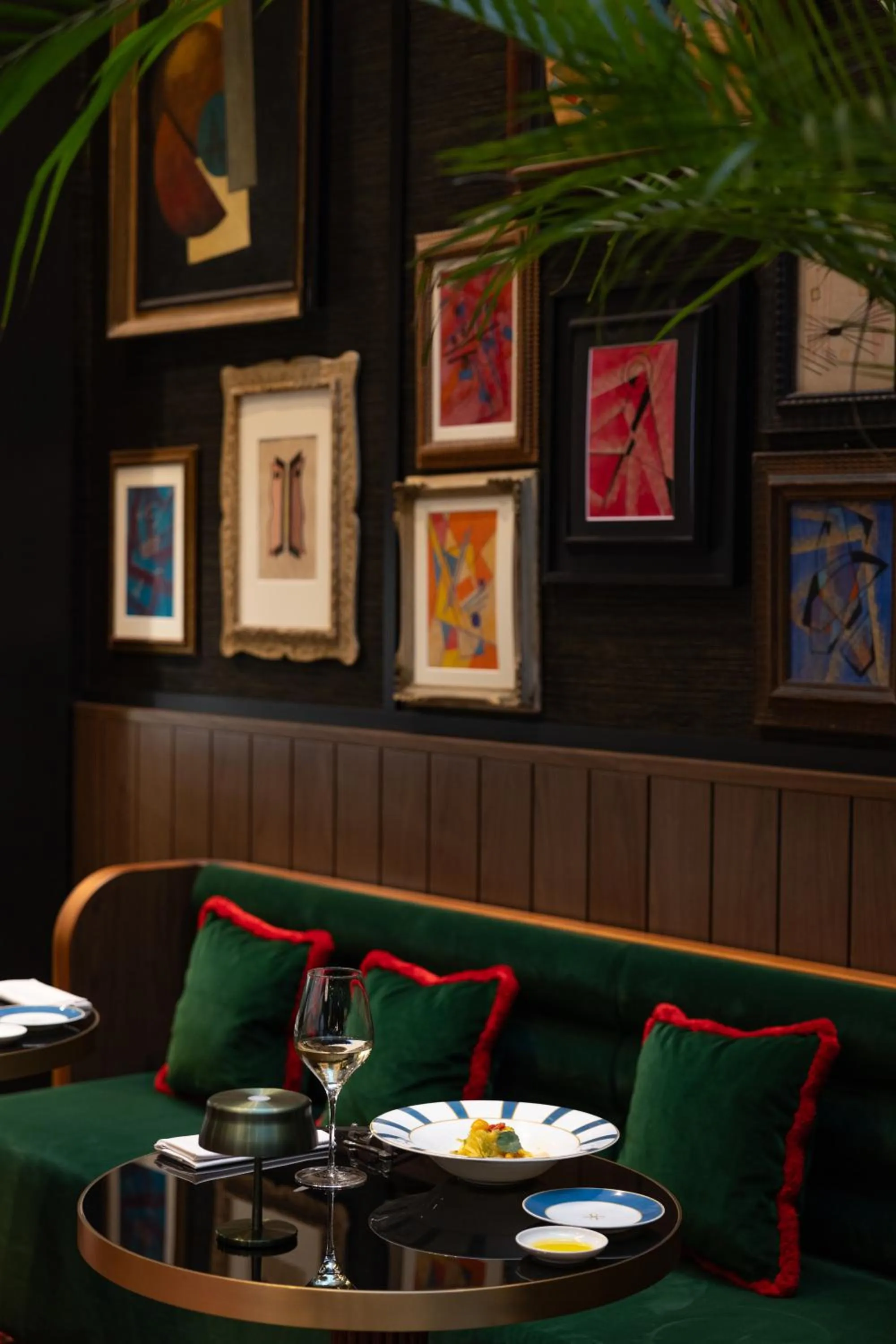 Restaurant/places to eat in Umiltà 36