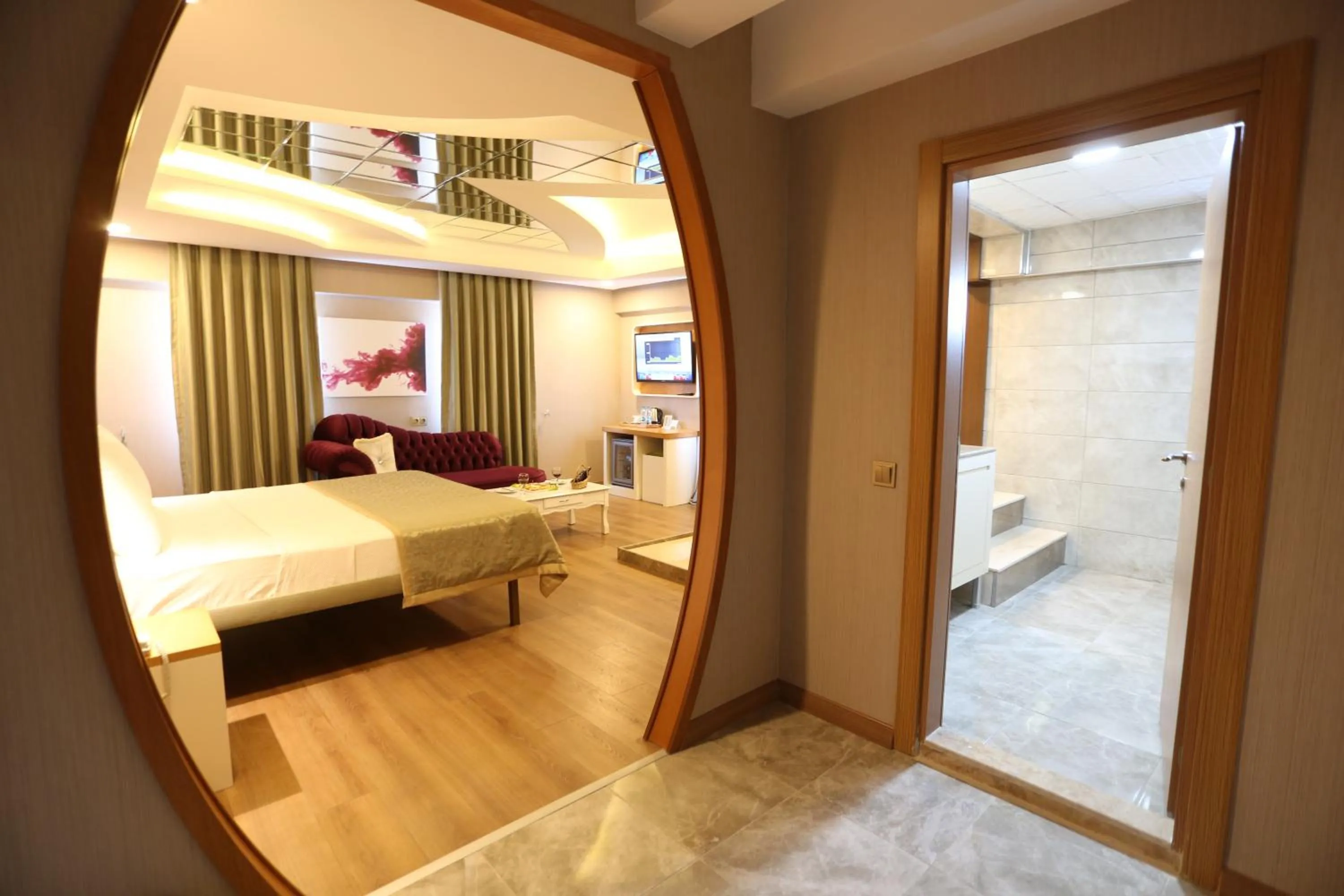 Bed in Life Corner Hotel