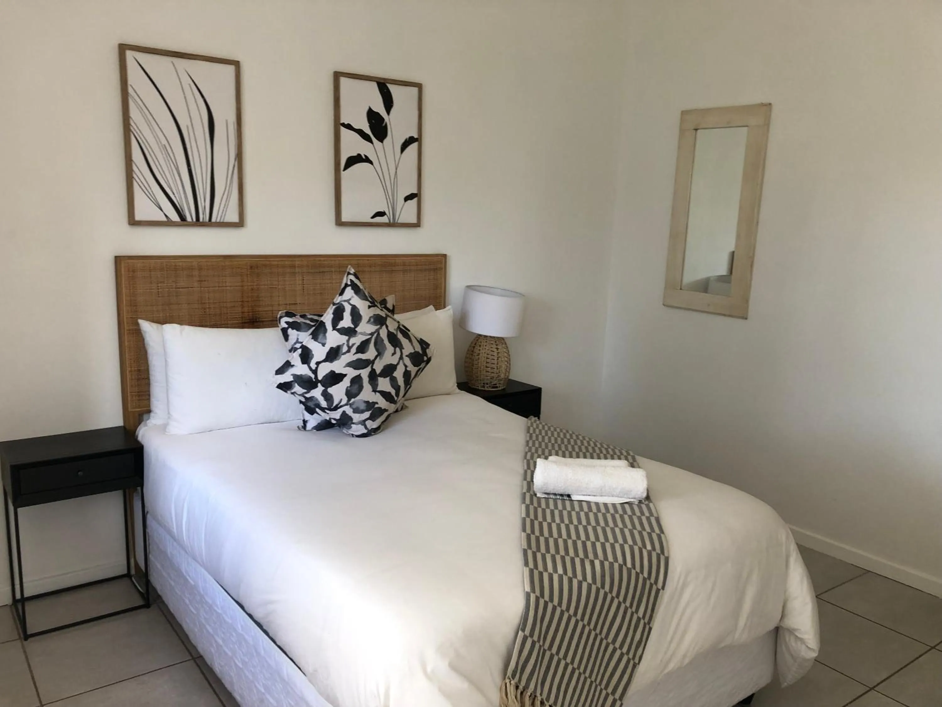 Bed in Bluebanana Lodge