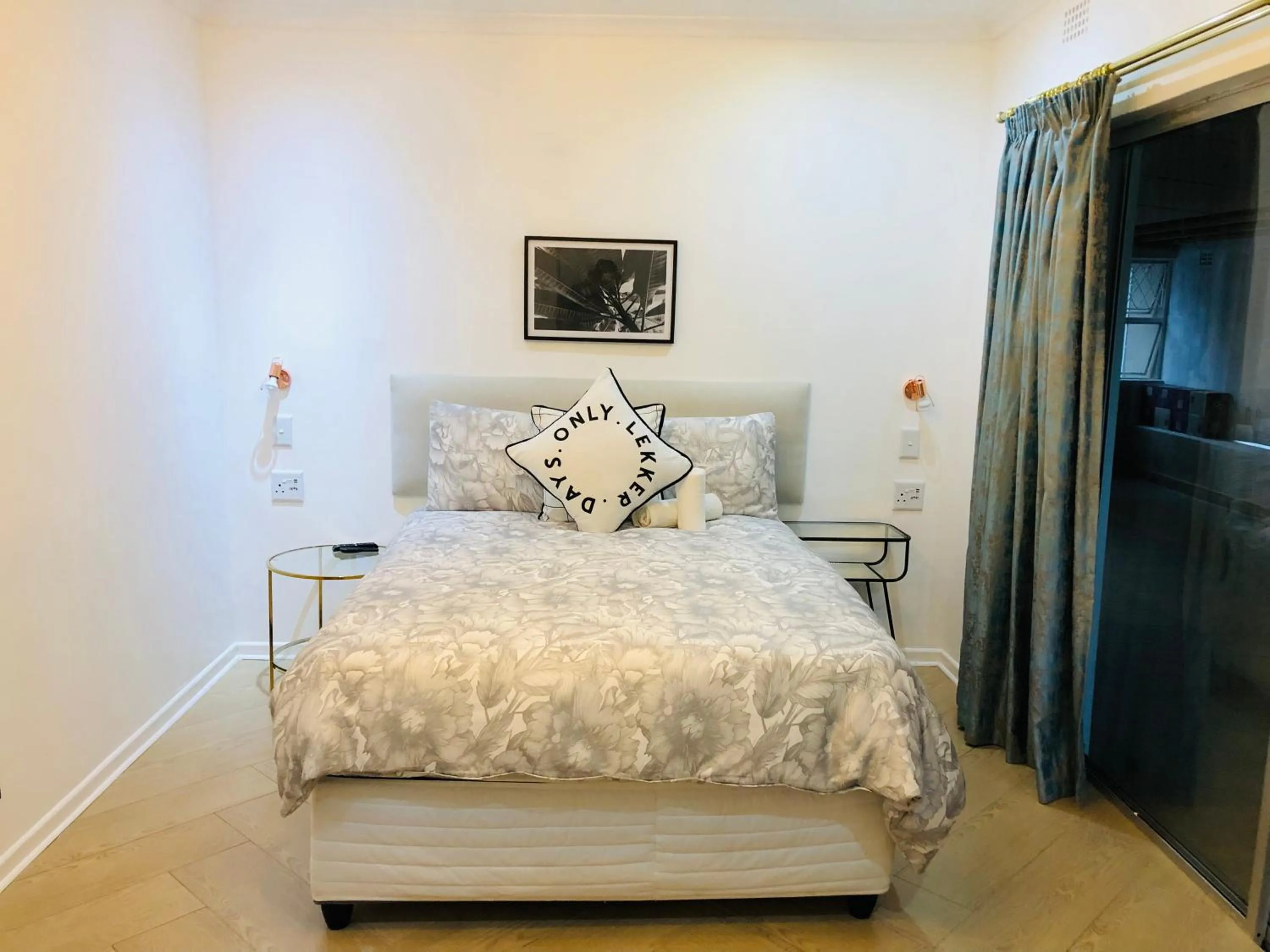 Bed in Bluebanana Lodge