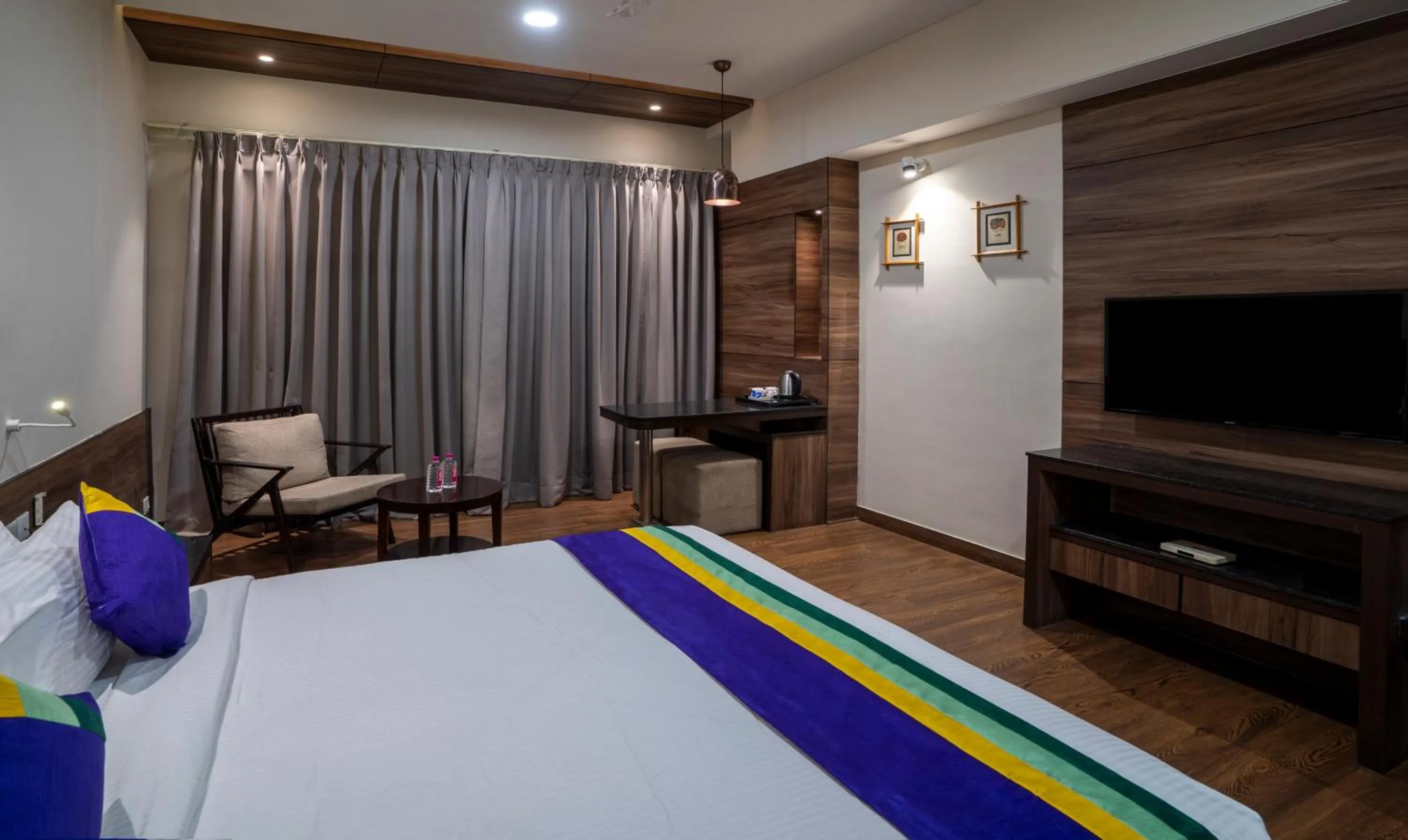 Bed in Treebo Premium Baramasi By Jai Club Prime
