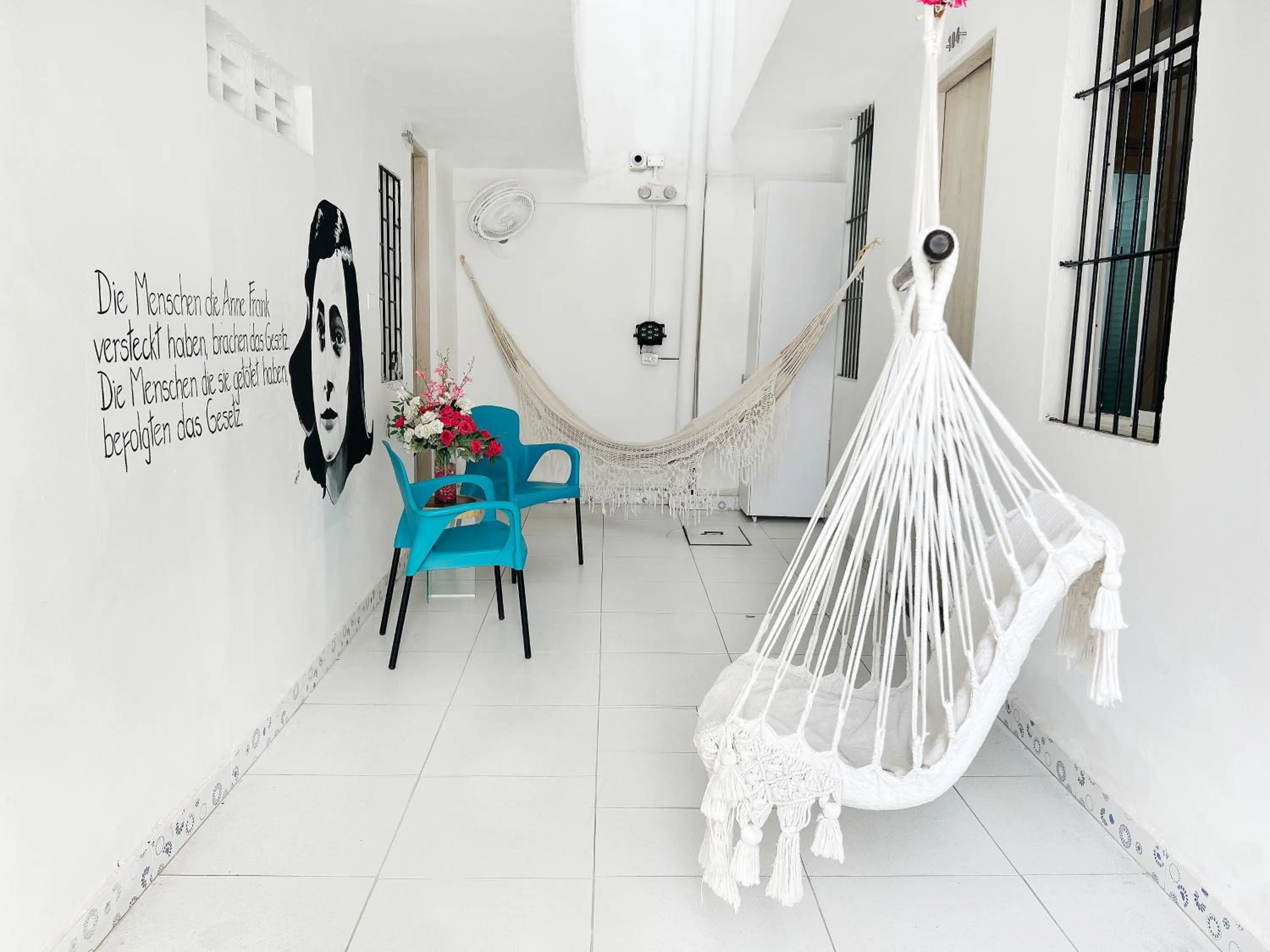 fireplace in Comunidad Calle 13 Hotel Boutique