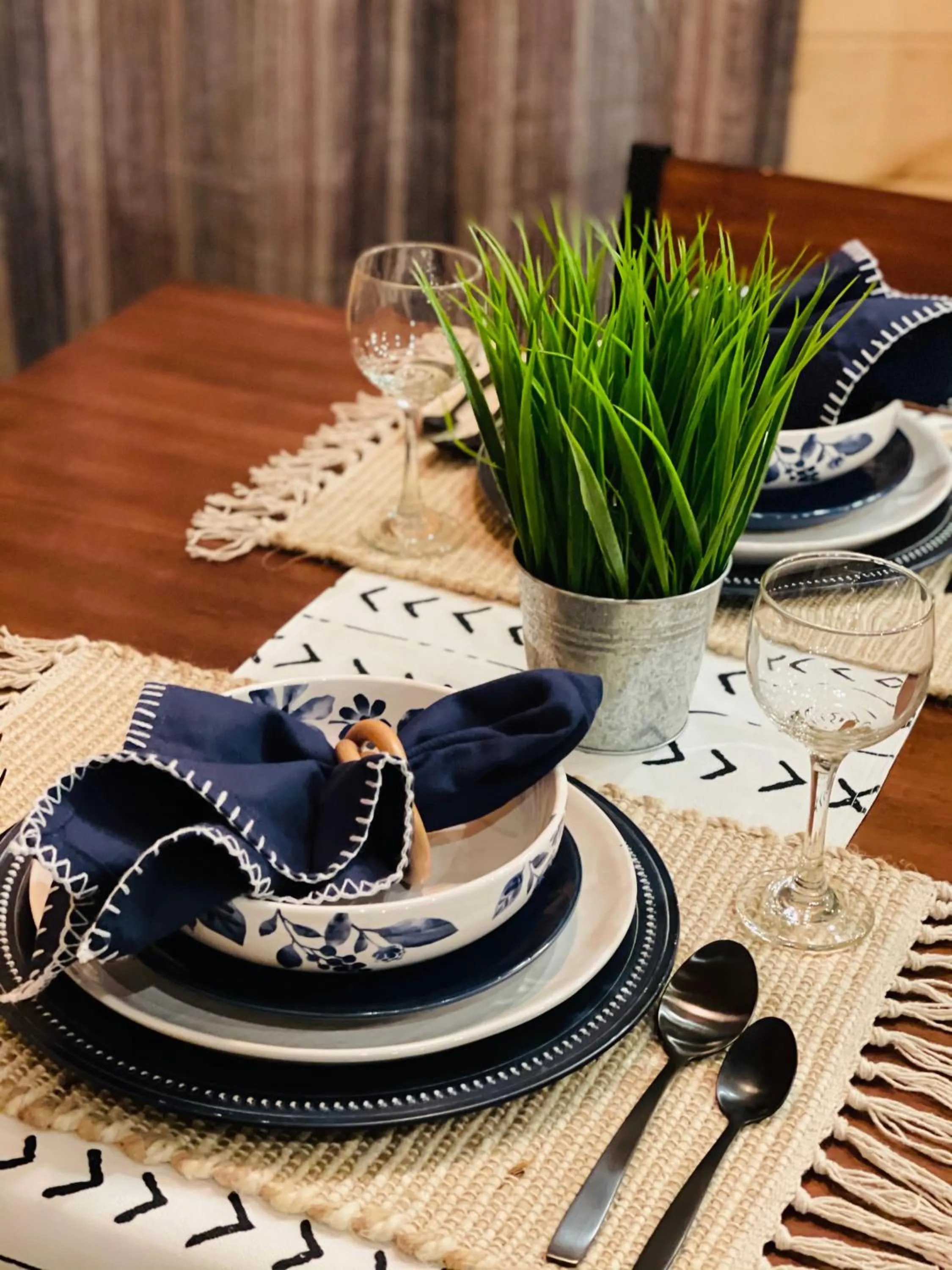 Breakfast in Knotty and Nice Luxury Cabin