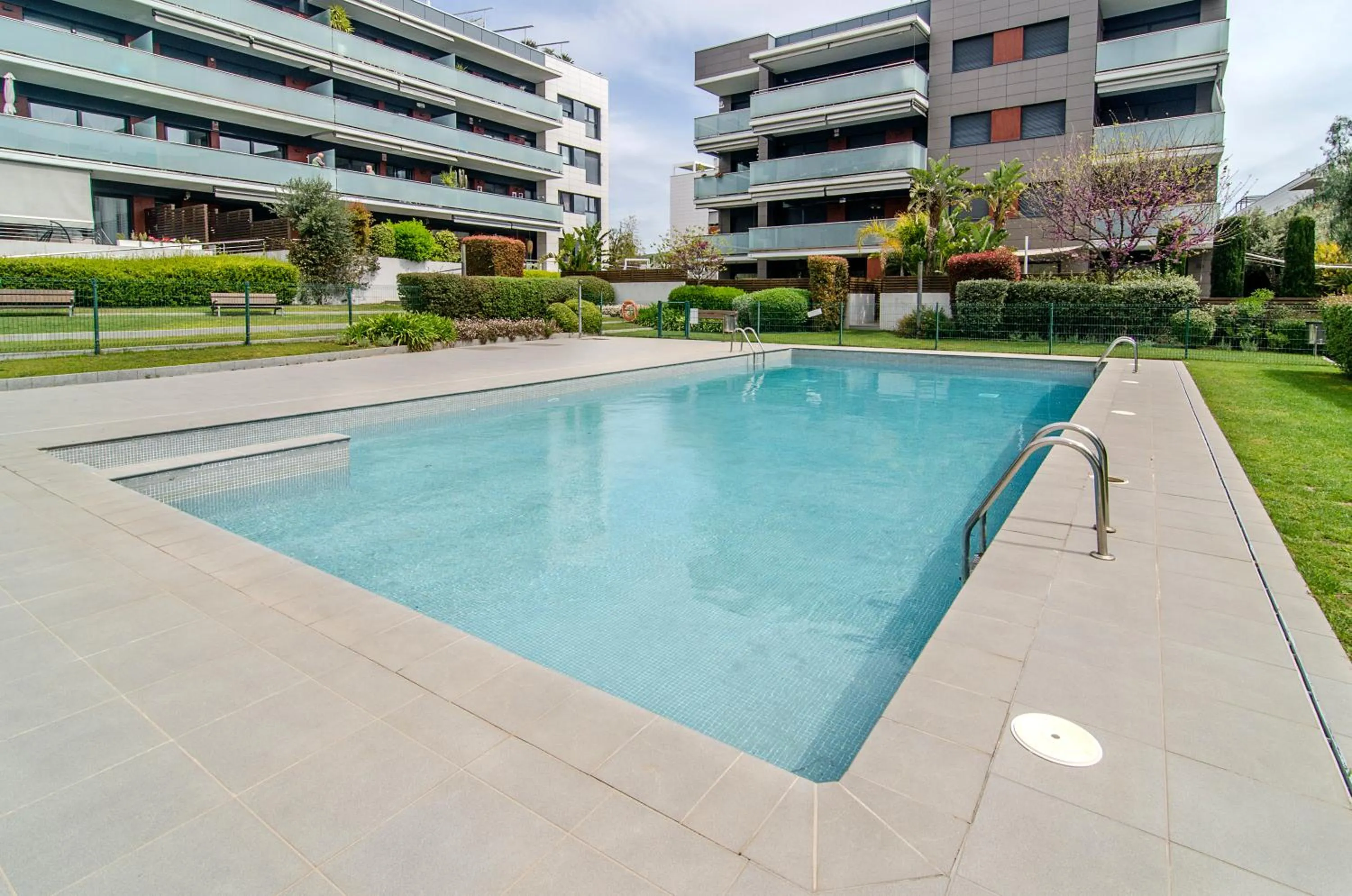 Swimming pool in Sitges Spaces Garden Paradise 3 bedroom, 3 bathroom, huge PRIVATE garden-terrace, pool- sleeps up to 8