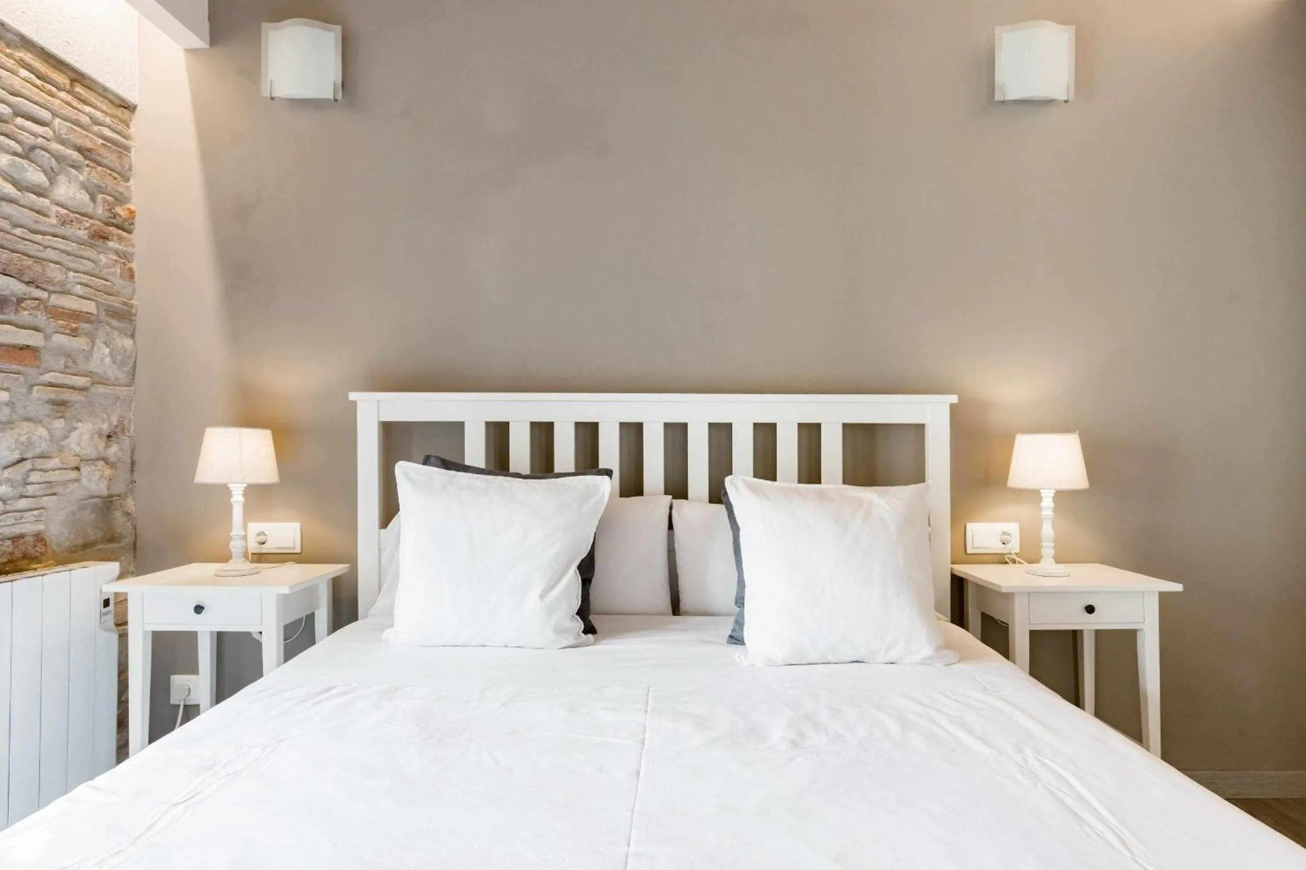 Bed in Revitalized Apartment in Historical Building