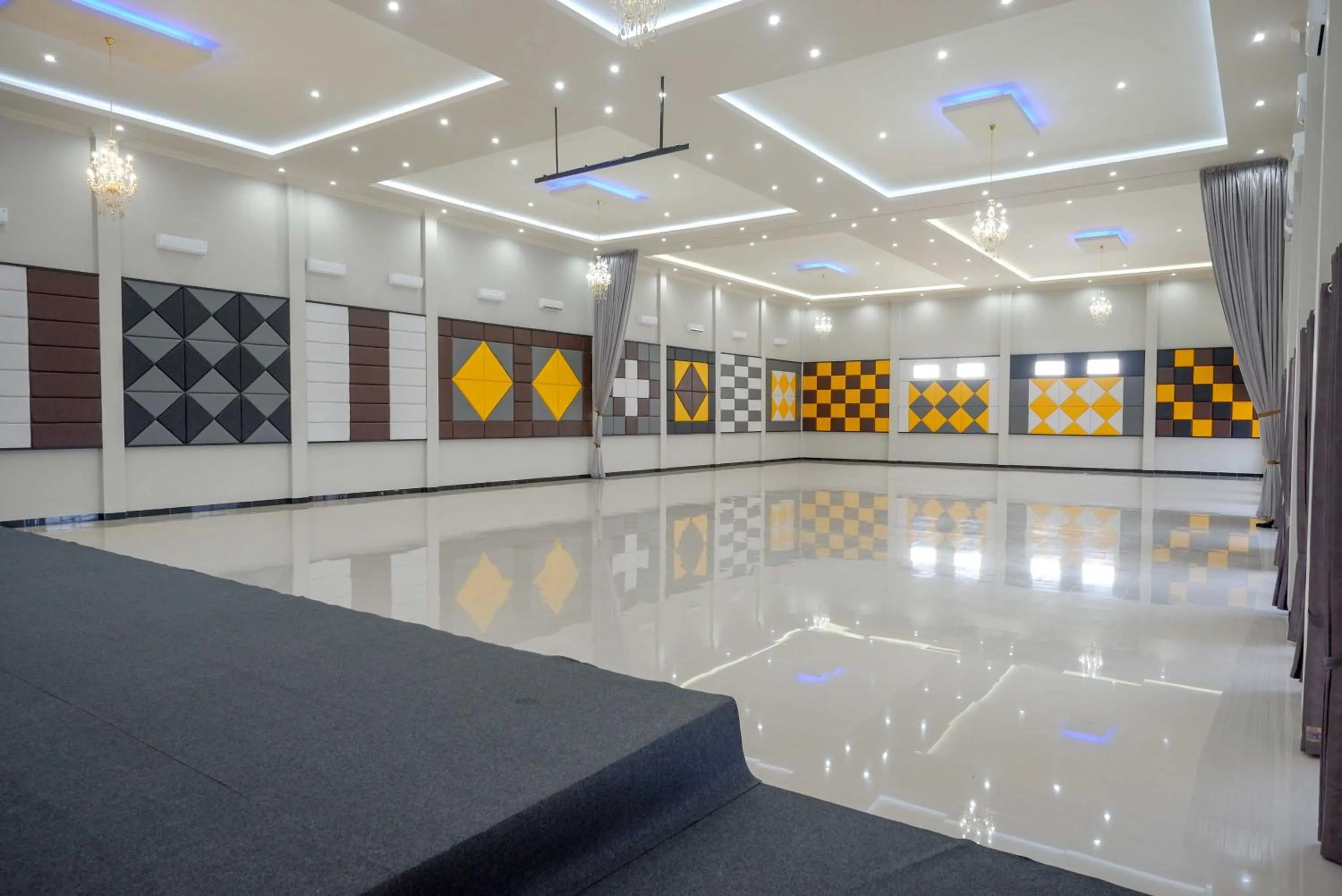 Banquet/Function facilities in RedDoorz Plus @ Jl Pemuda Pati