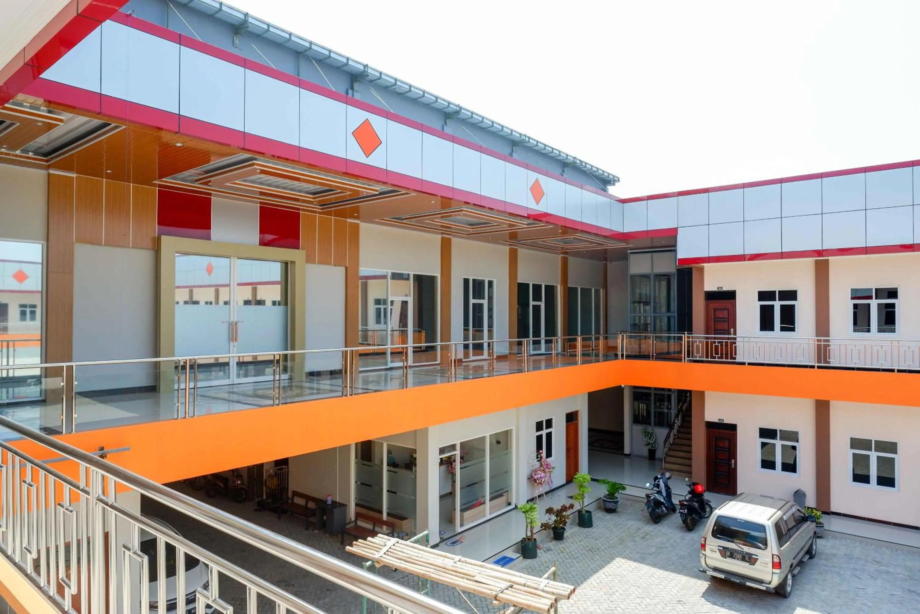 Property building in RedDoorz Plus @ Jl Pemuda Pati