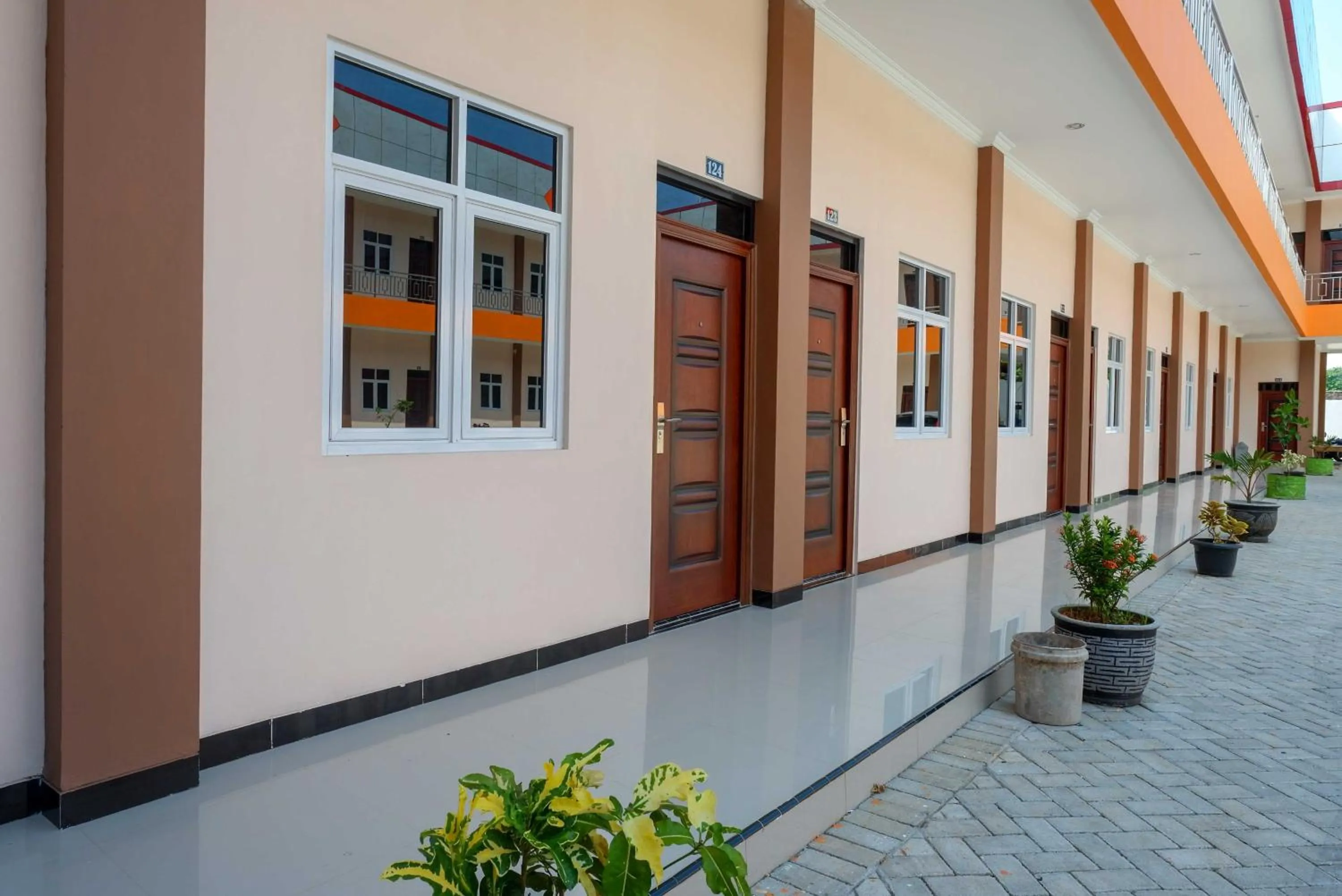 Patio in RedDoorz Plus @ Jl Pemuda Pati