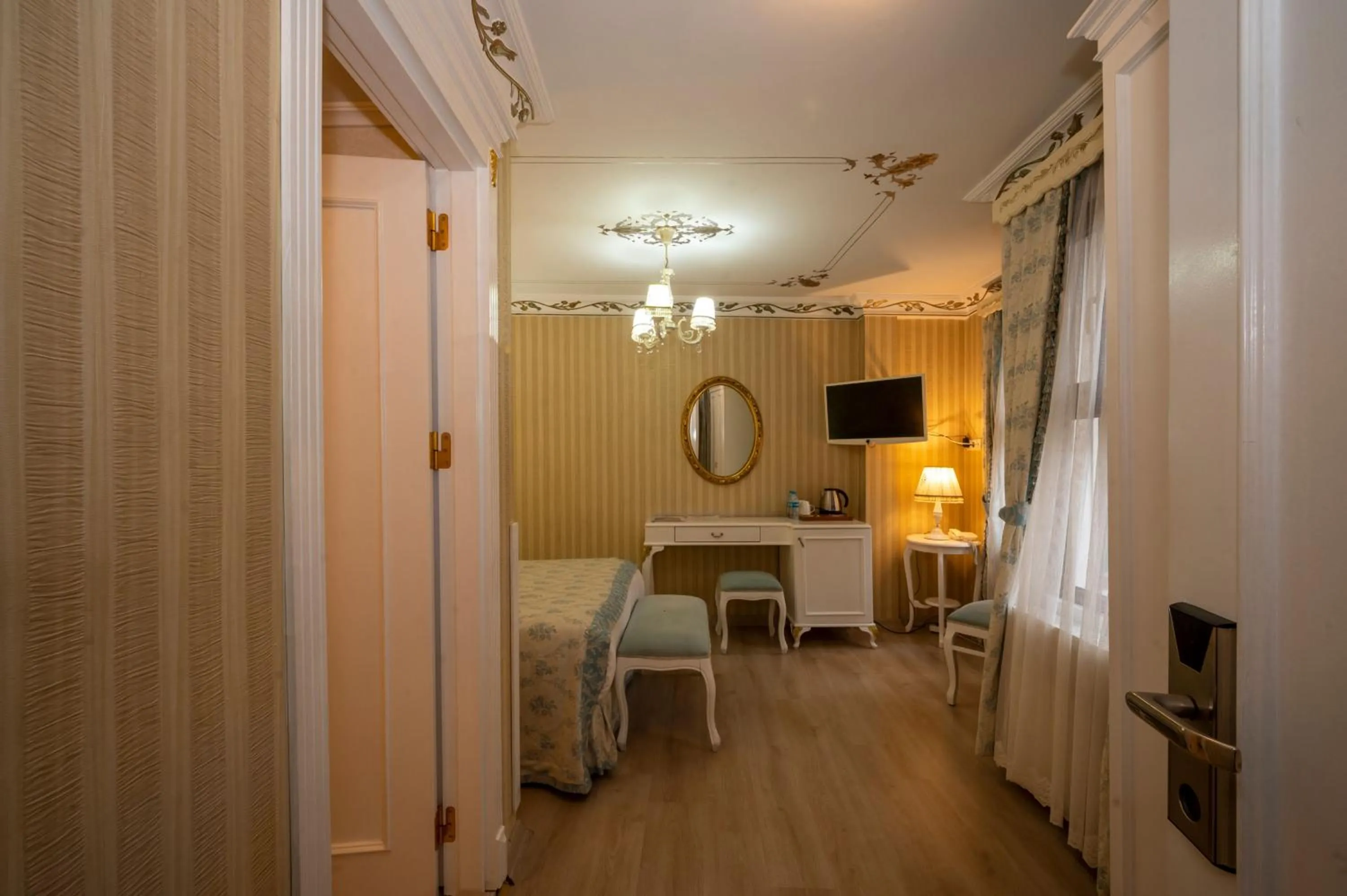 Bed in Villa Paradiso Hotel & Spa