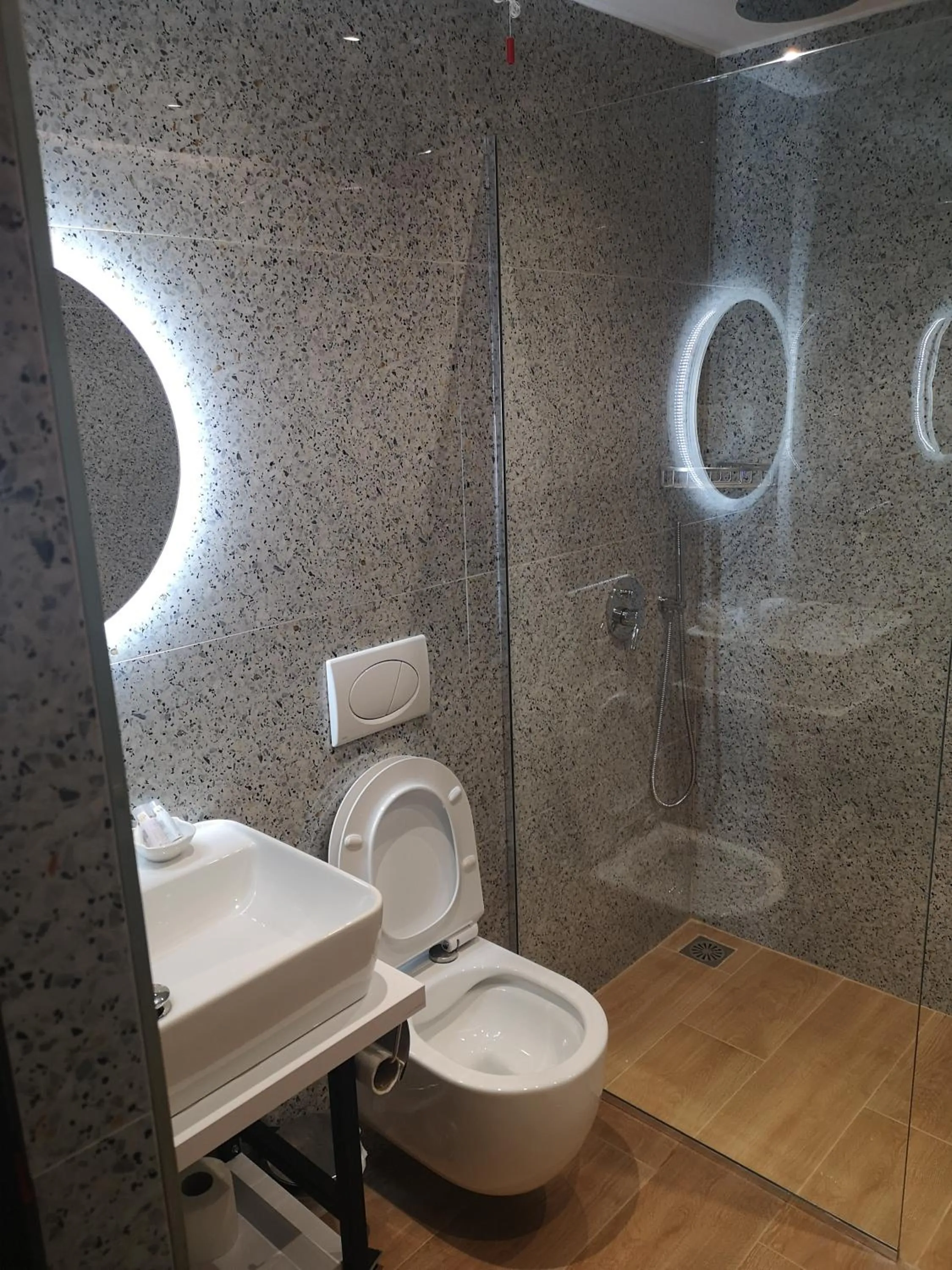 Bathroom in Seawave Hotel