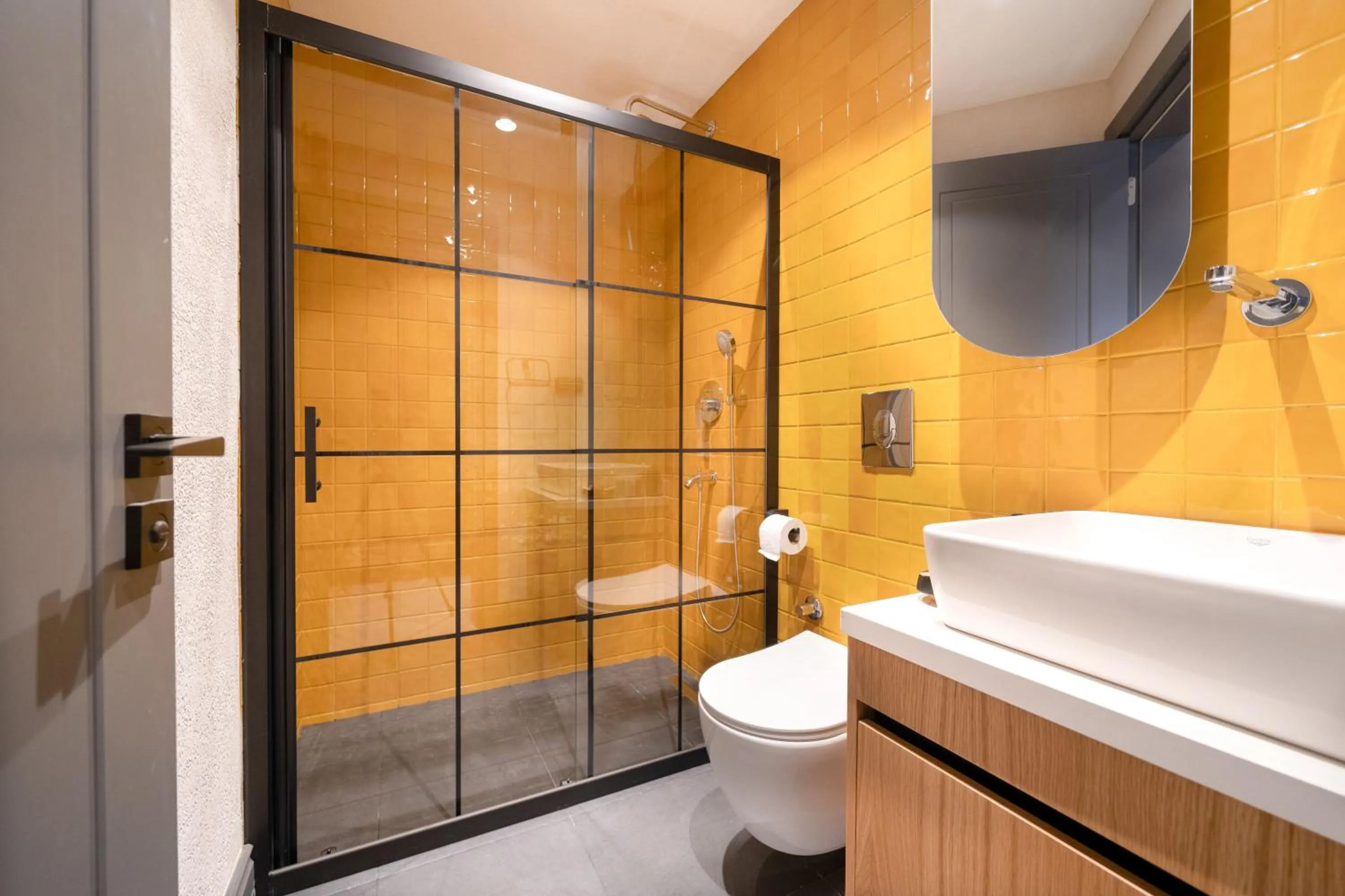 Bathroom in Reddoors Suites Sea View