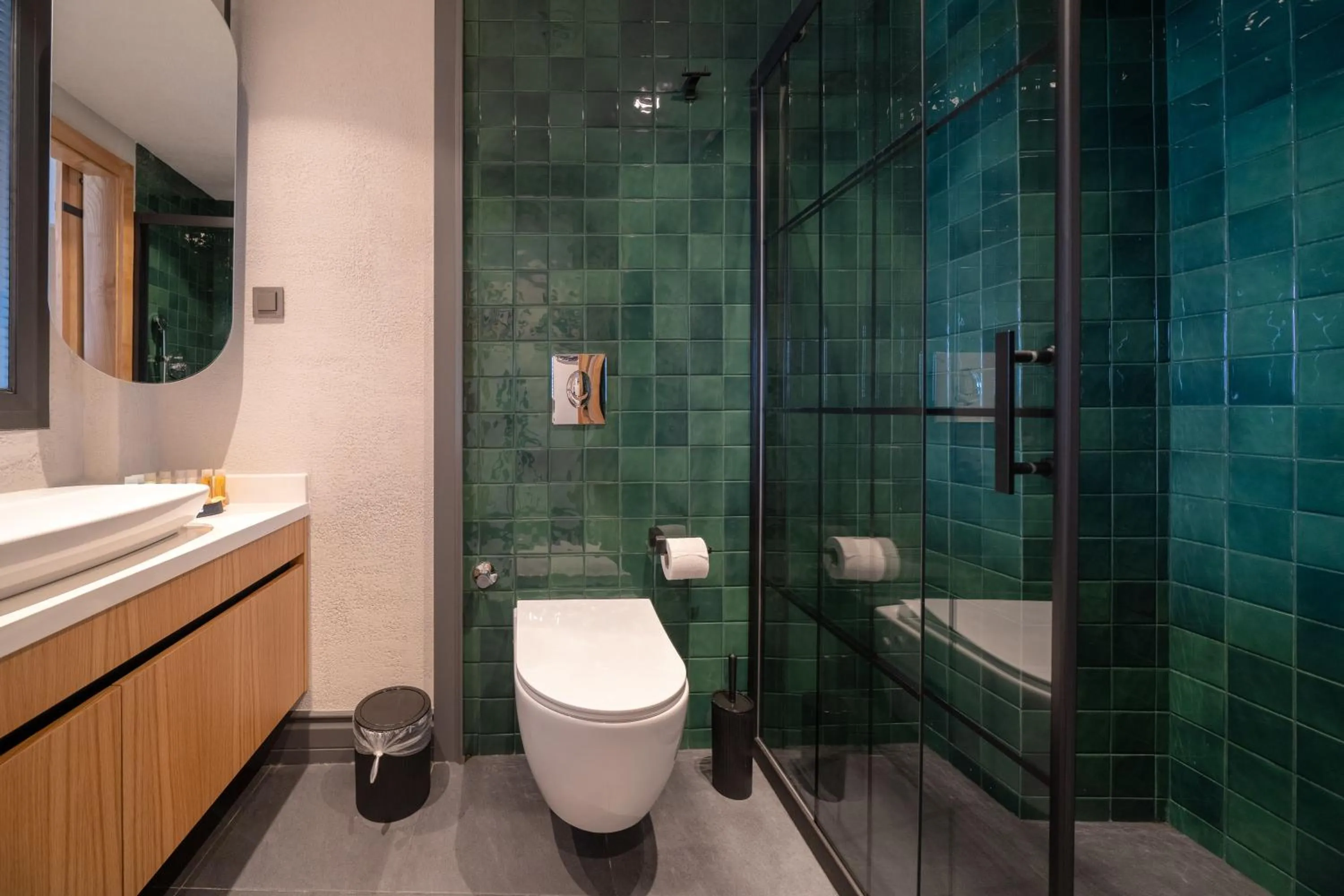 Bathroom in Reddoors Suites Sea View