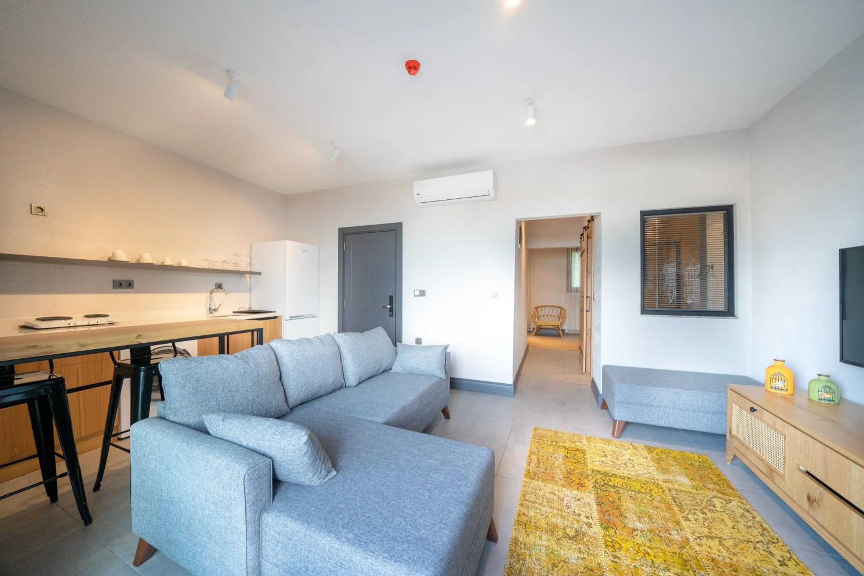 Seating area in Reddoors Suites Sea View