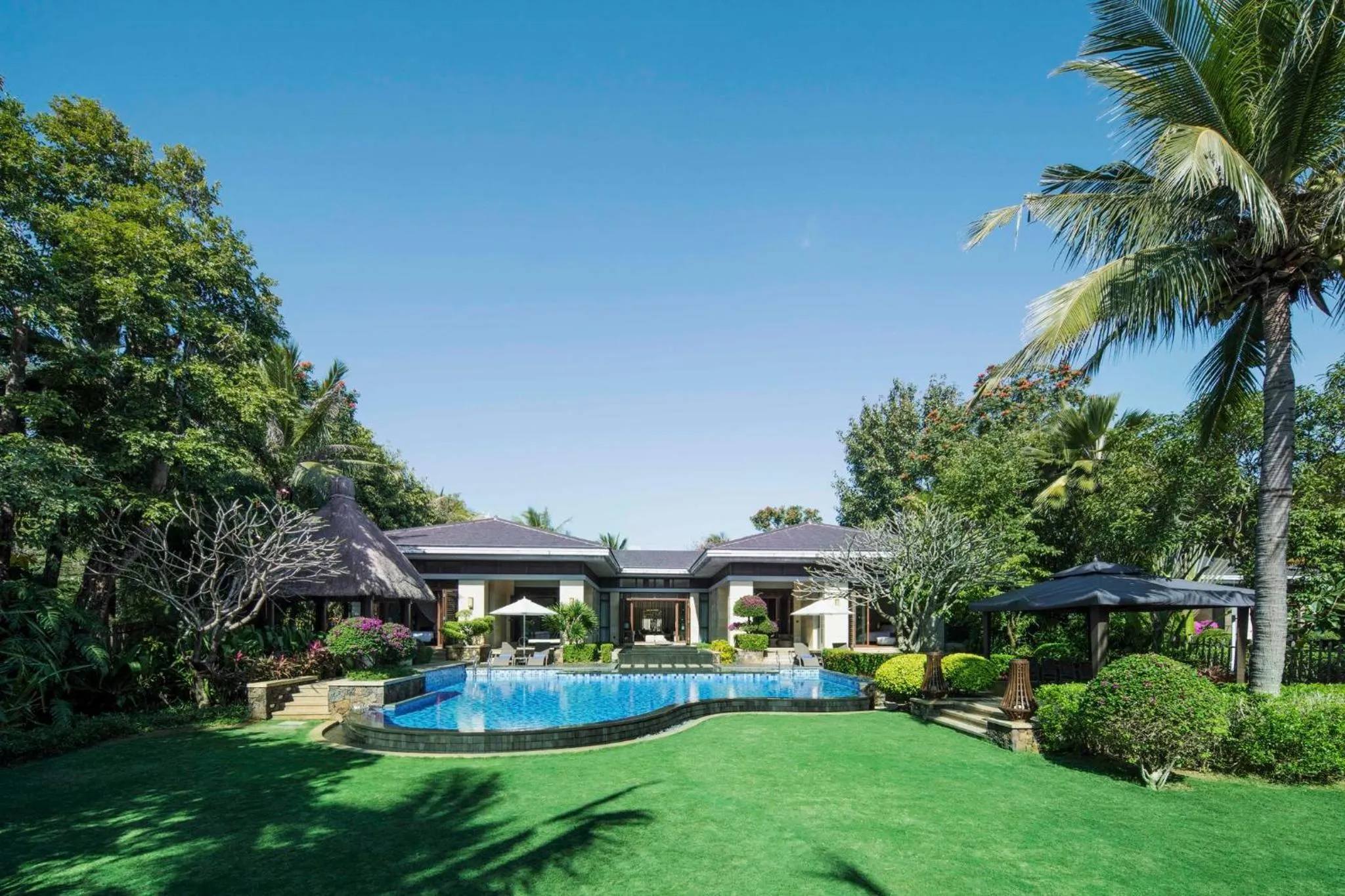 Photo of the whole room in InterContinental Sanya Haitang Bay Resort by IHG
