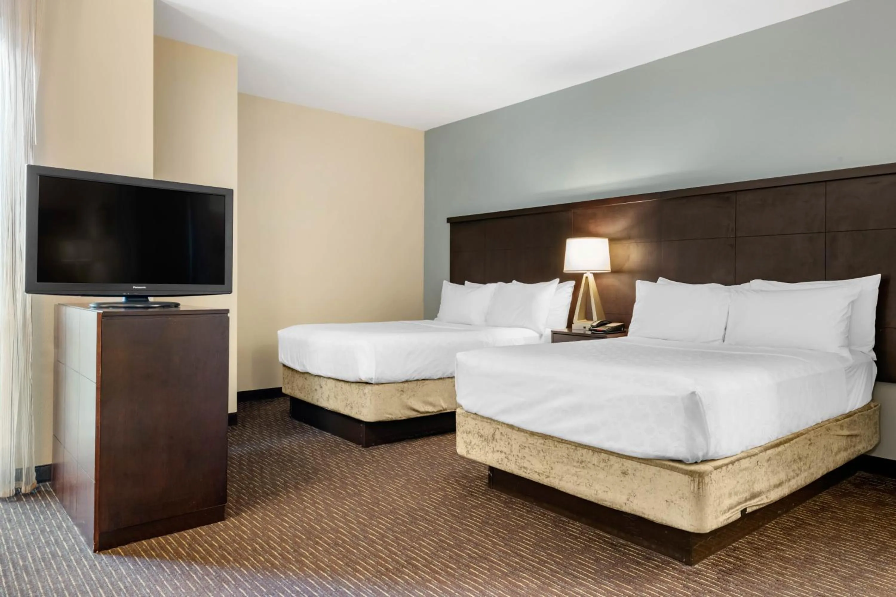 Bed in Staybridge Suites St. Petersburg FL by IHG