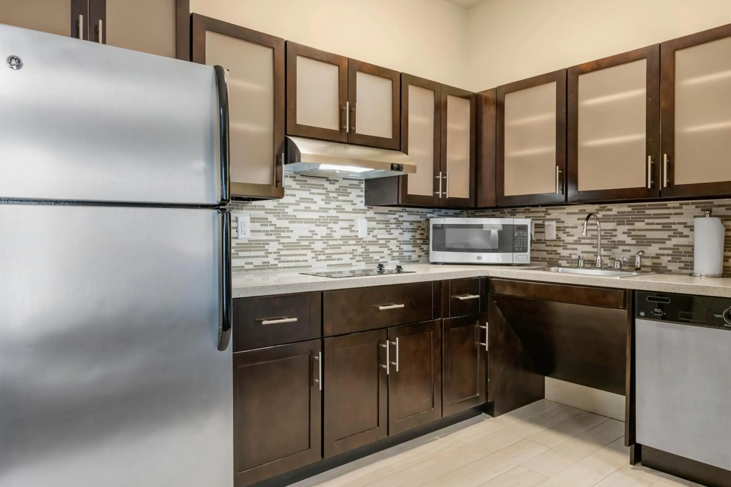 Kitchen or kitchenette in Staybridge Suites St. Petersburg FL by IHG