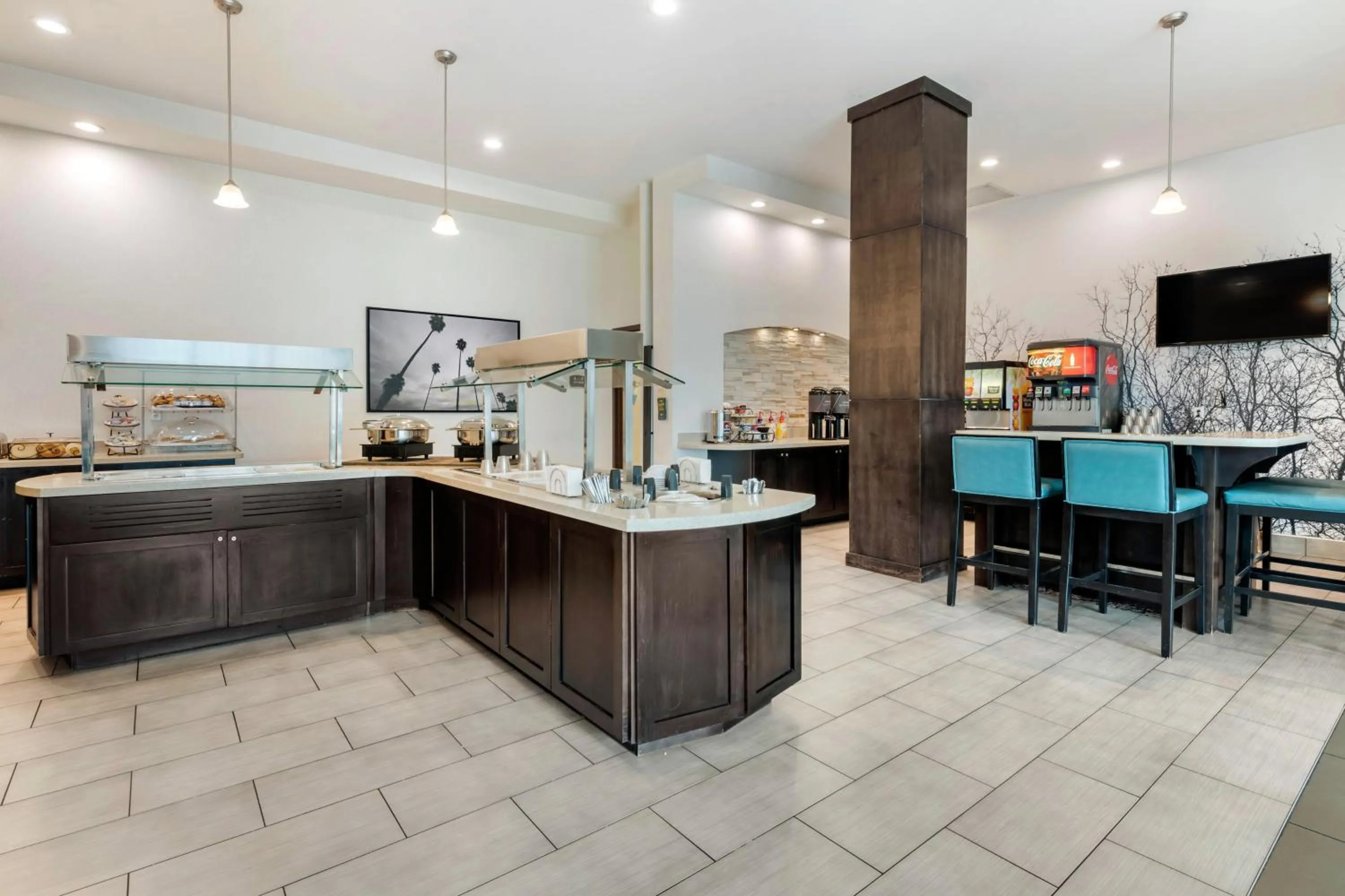 Restaurant/places to eat in Staybridge Suites St. Petersburg FL by IHG