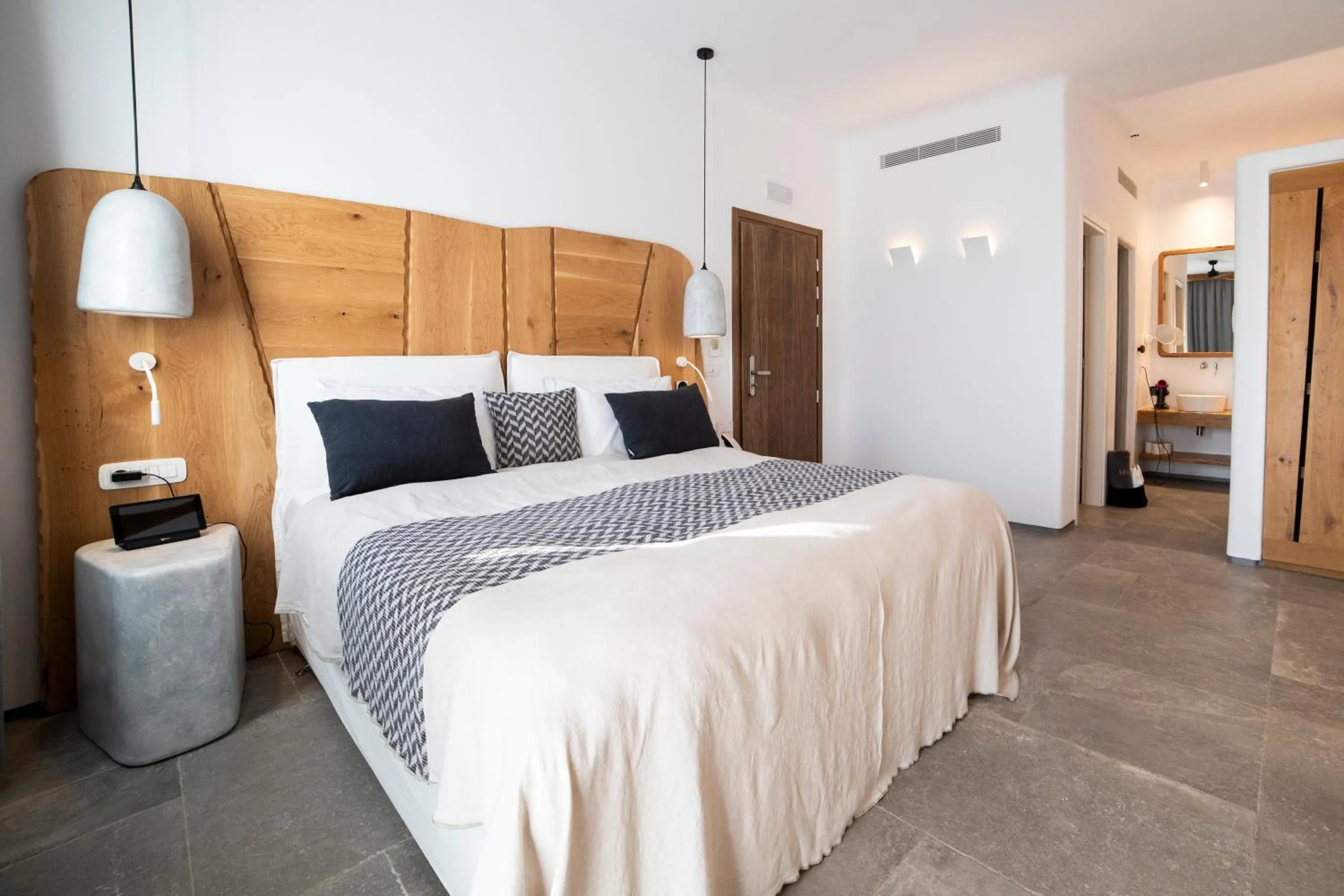 Bedroom, Bed in Mileo