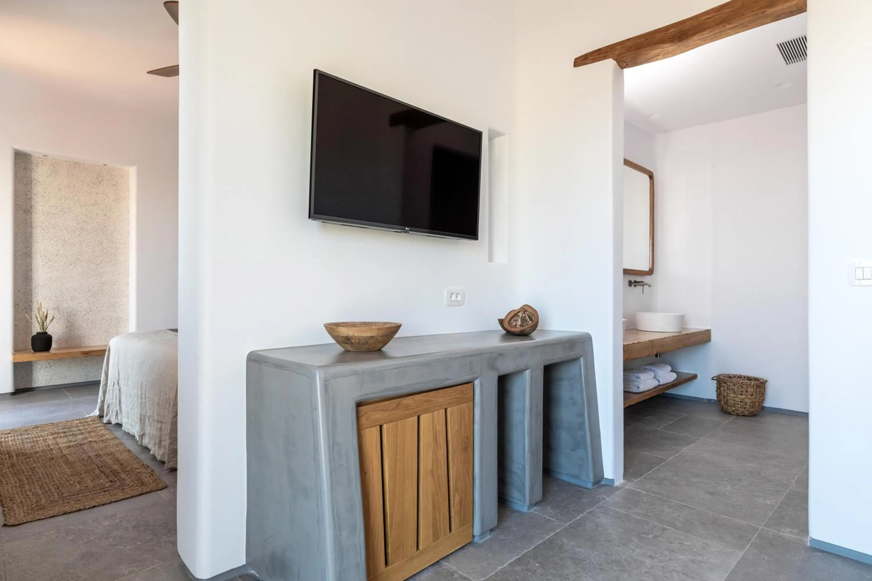 Photo of the whole room in Mileo