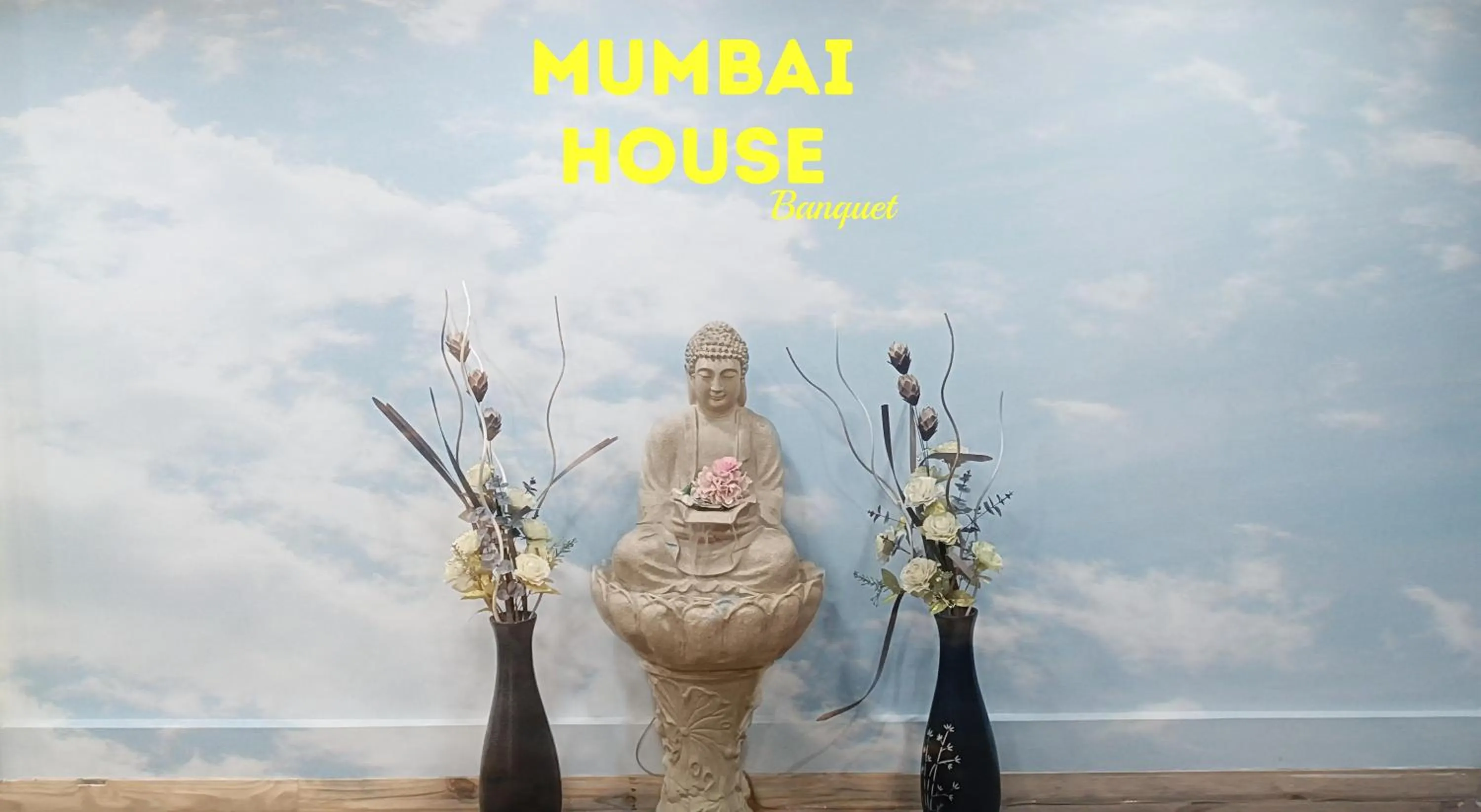 Banquet/Function facilities in Hotel Mumbai House Juhu, Santacruz West, Mumbai