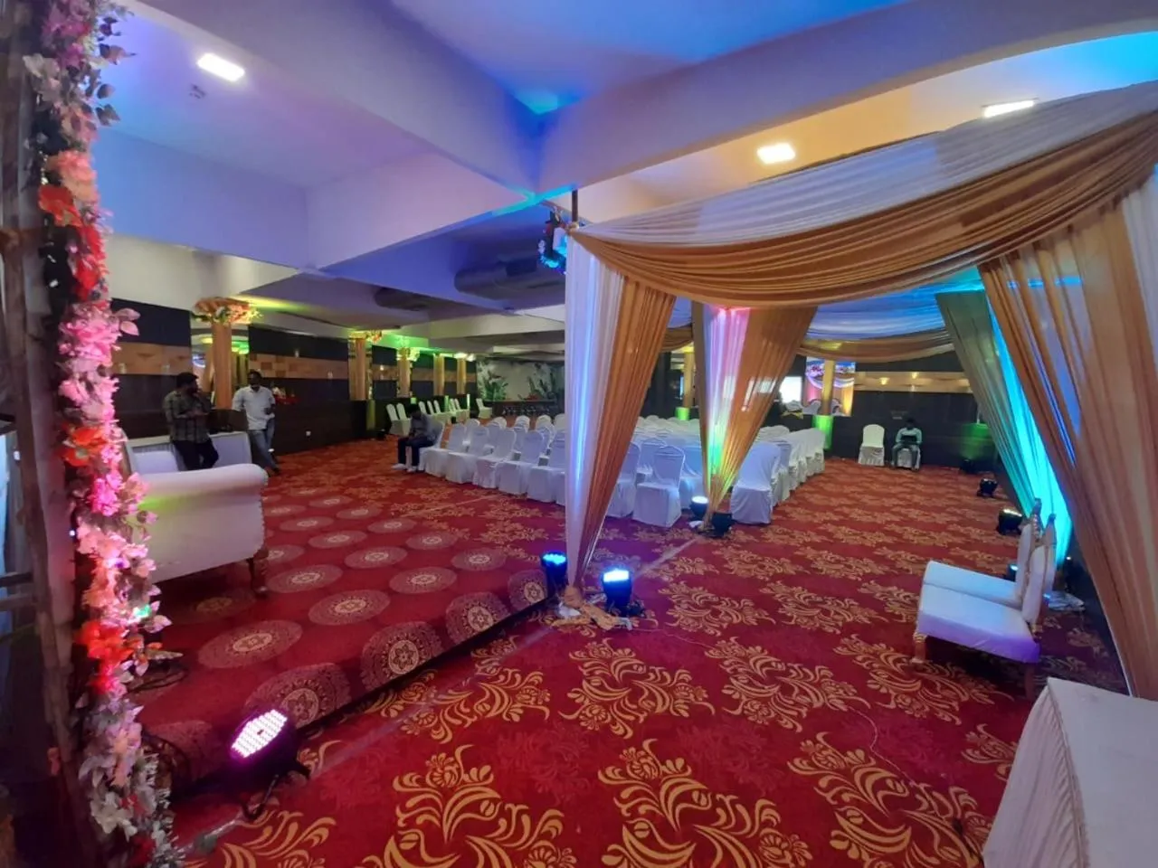 Banquet/Function facilities in Hotel Mumbai House Juhu, Santacruz West, Mumbai