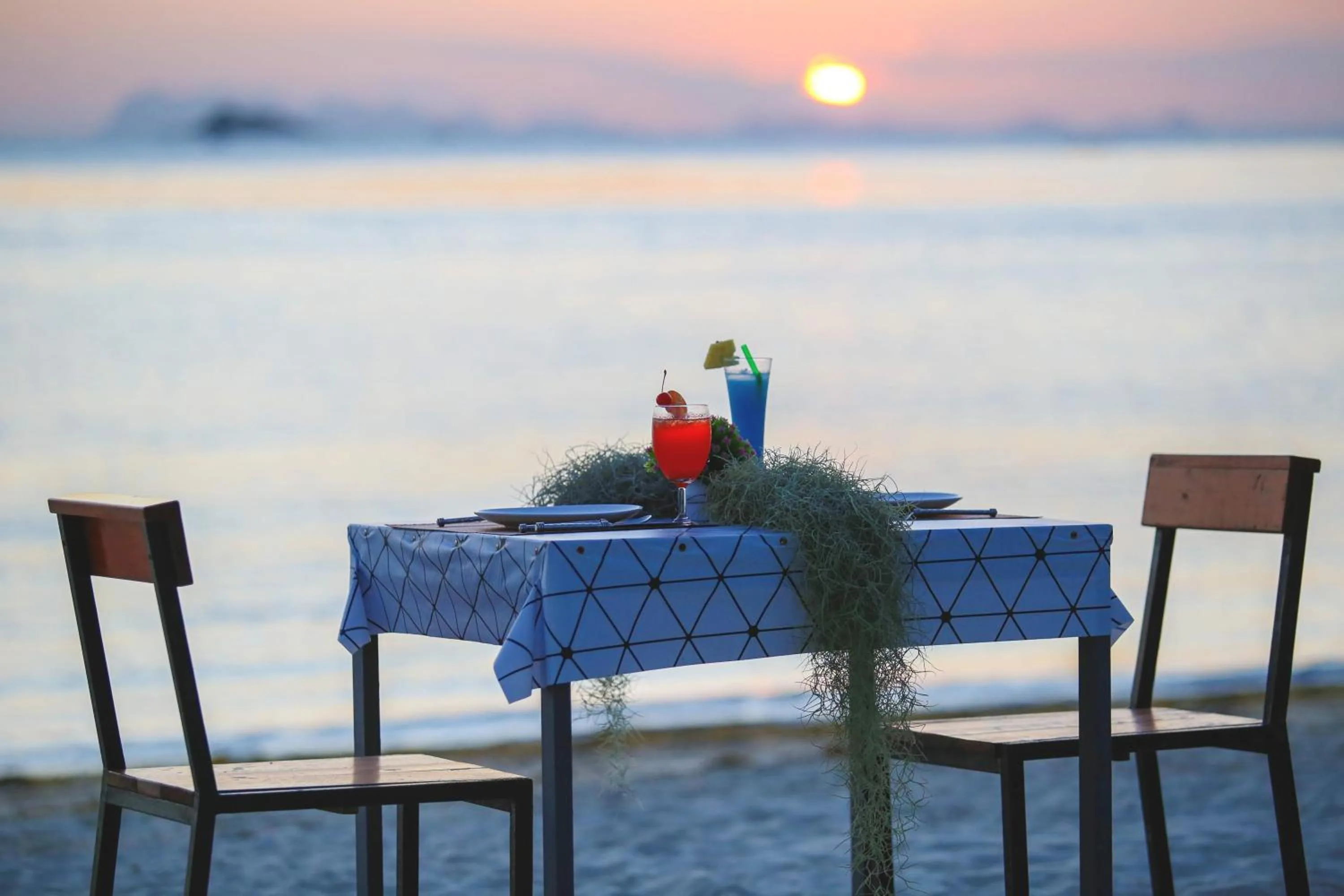 Drinks in Laemson Resort