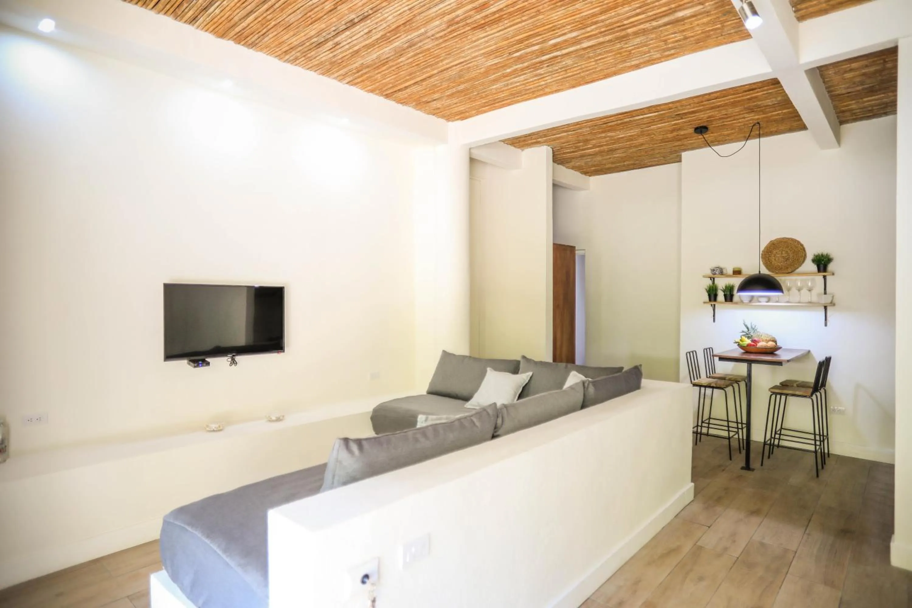 TV and multimedia in Manala Hotel