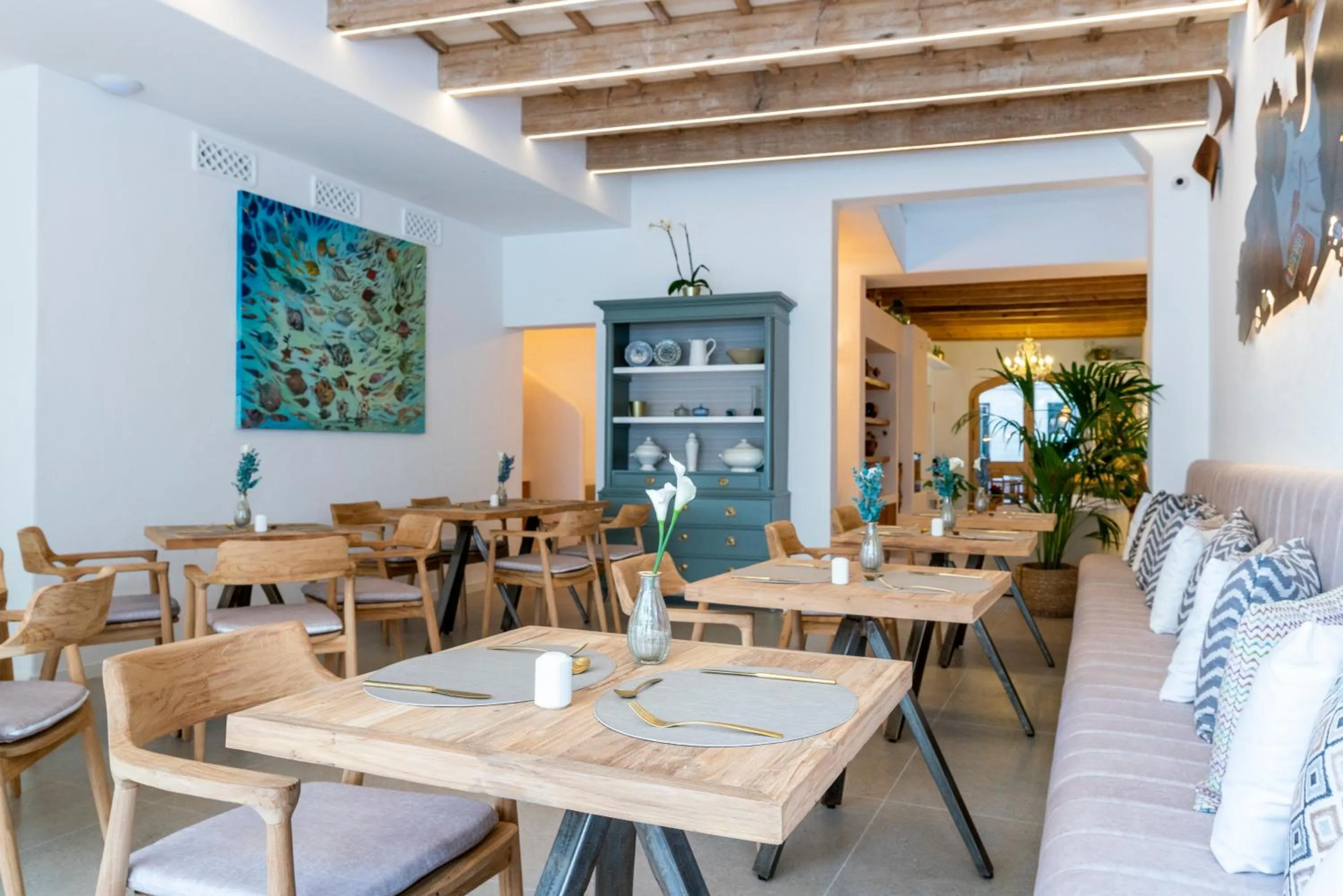 Restaurant/places to eat in Hotel S'Antiga Adults Only