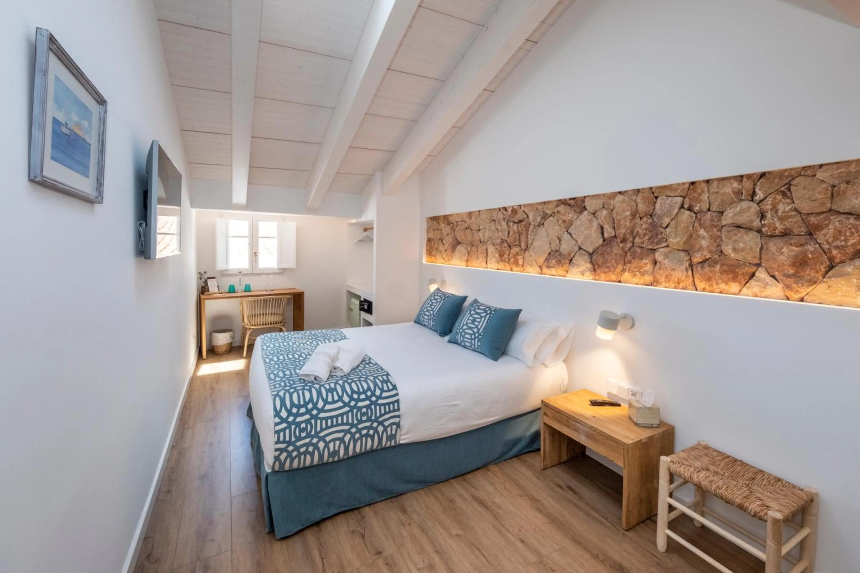 Bed in Hotel S'Antiga Adults Only