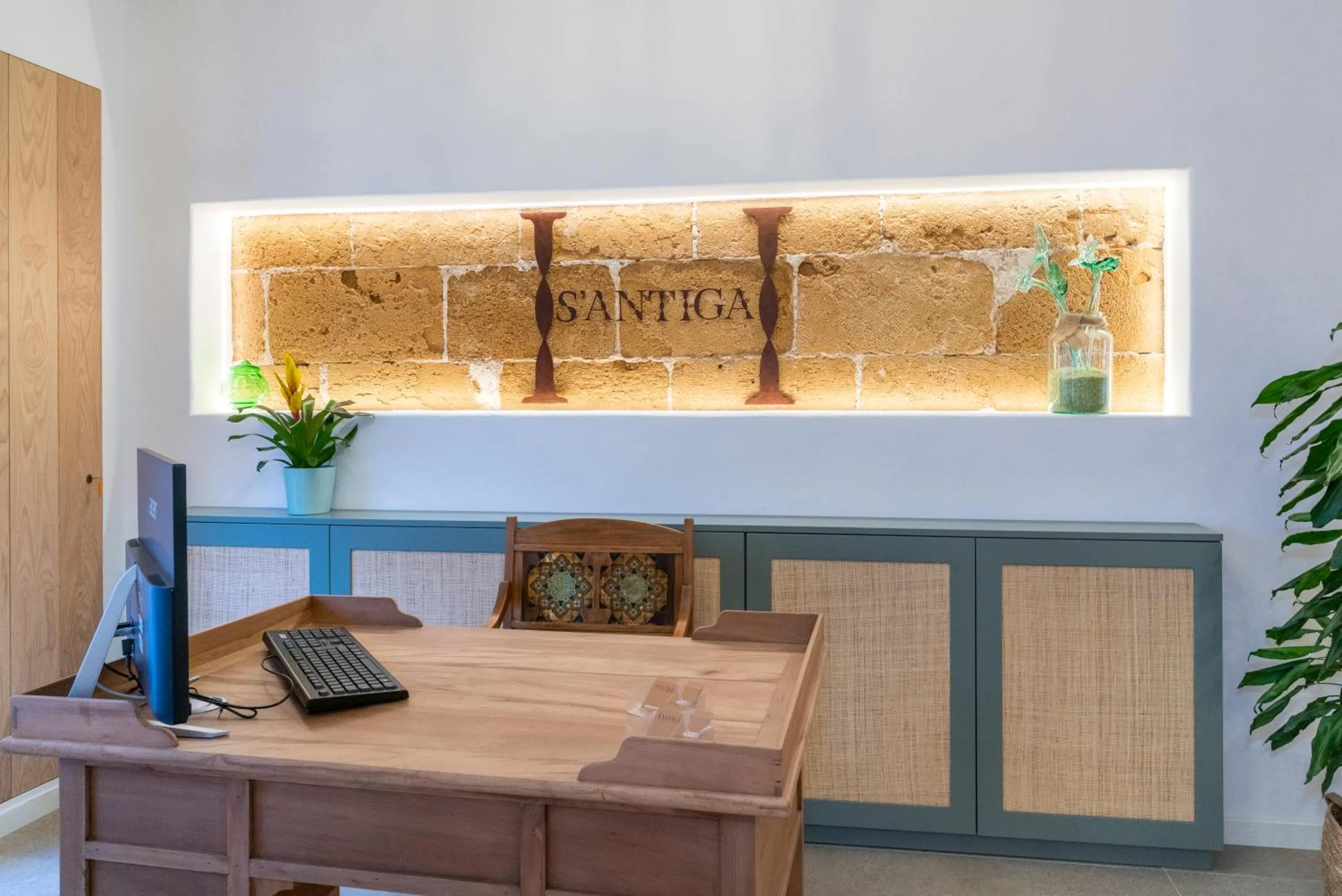 Lobby or reception in Hotel S'Antiga Adults Only