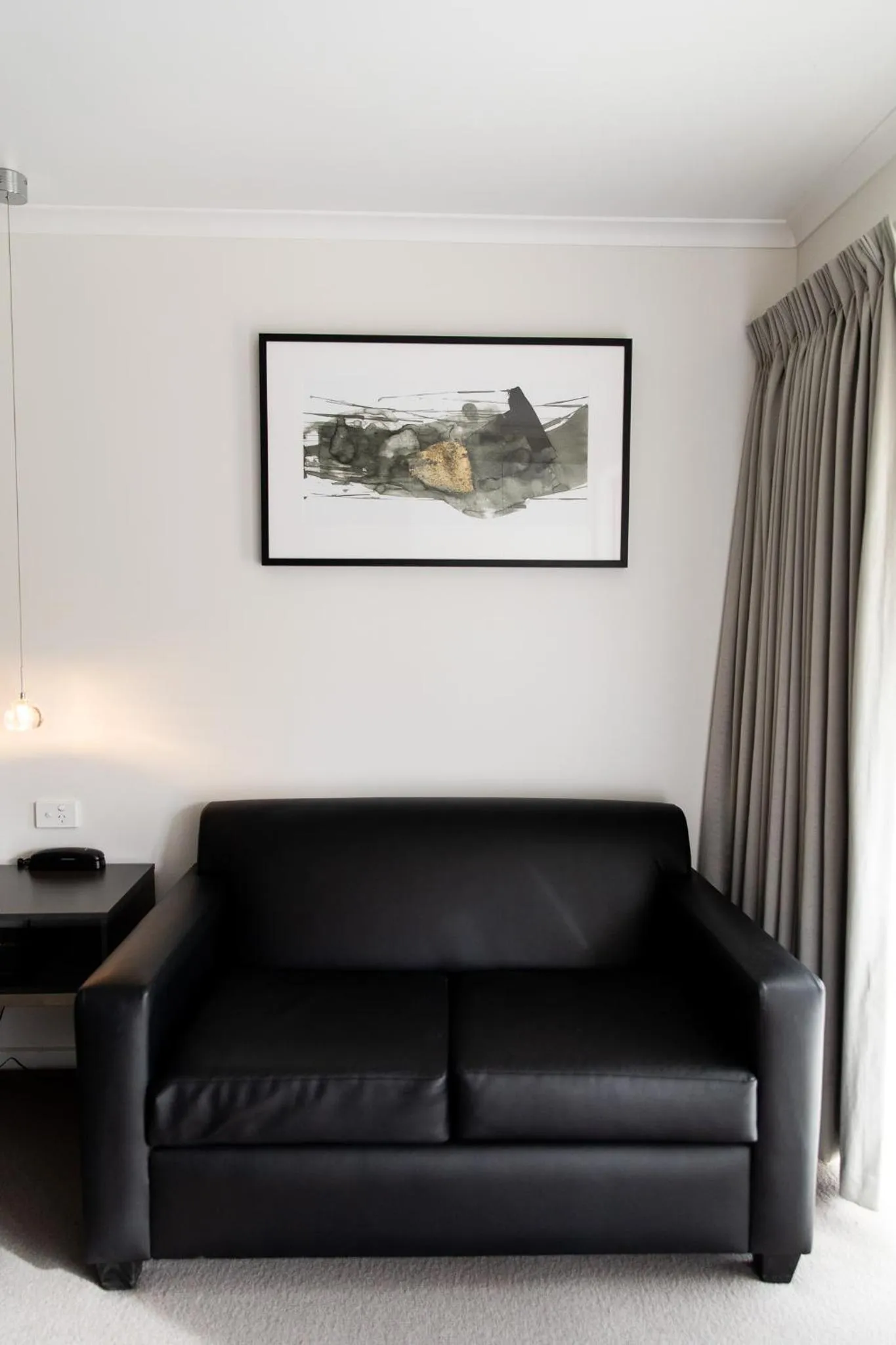 Bedroom in Tea House Motor Inn