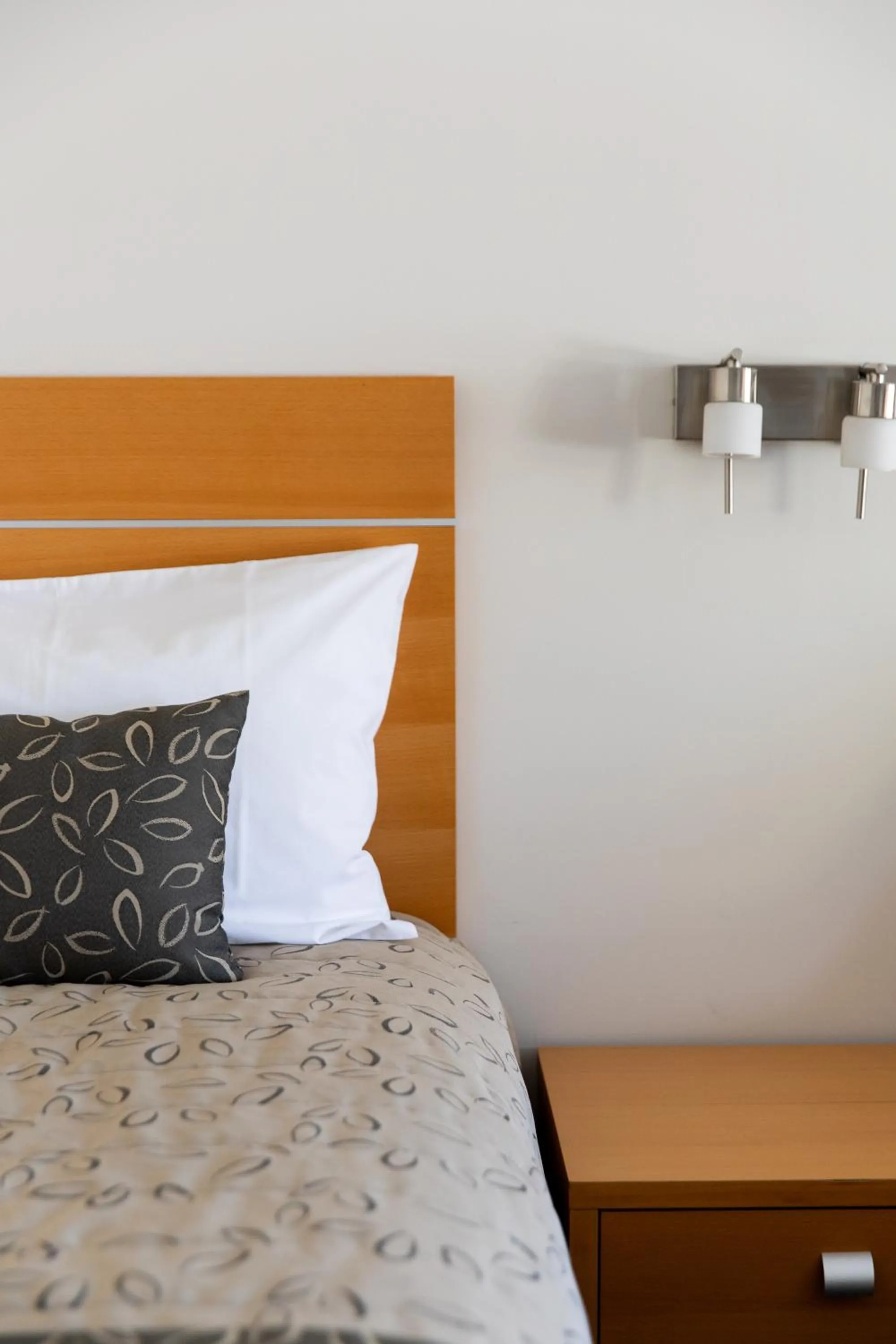 Bed in Tea House Motor Inn