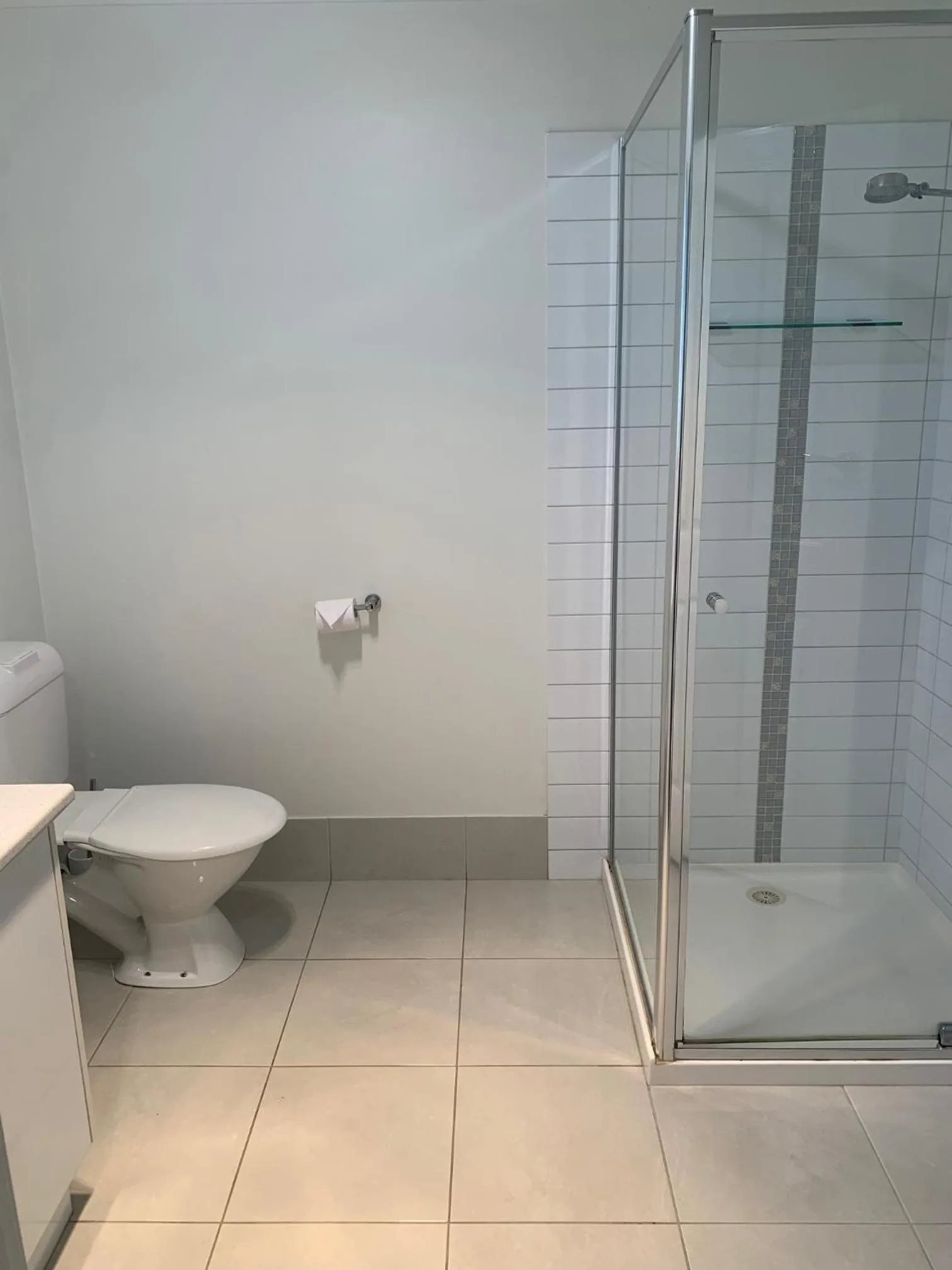 Bathroom in Tea House Motor Inn