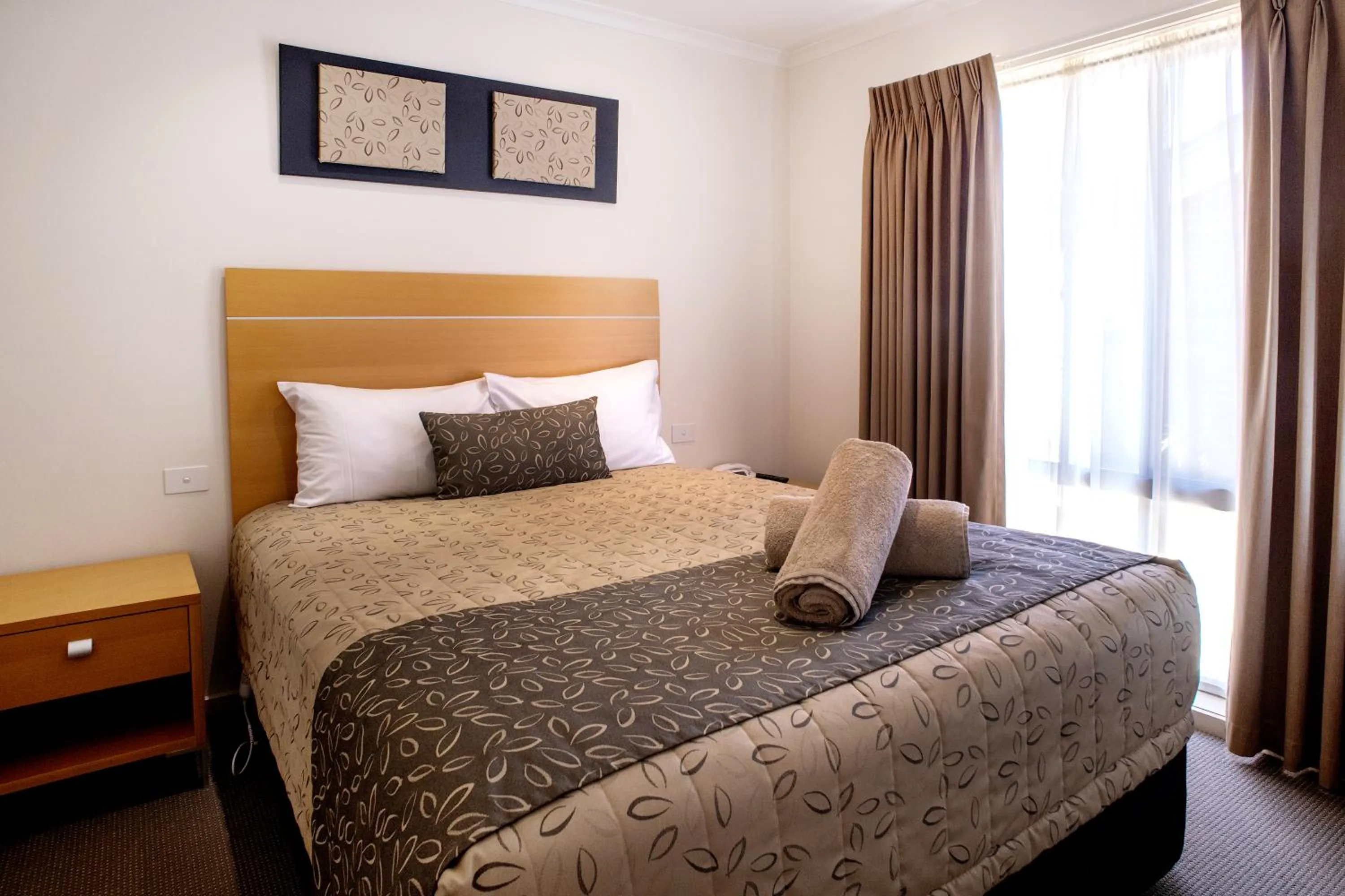 Bedroom, Bed in Tea House Motor Inn